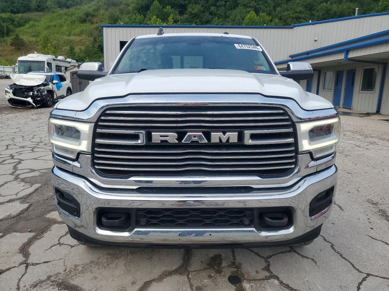 2019 Ram 2500 Laramie White vin: 3C6UR5FL0KG537754