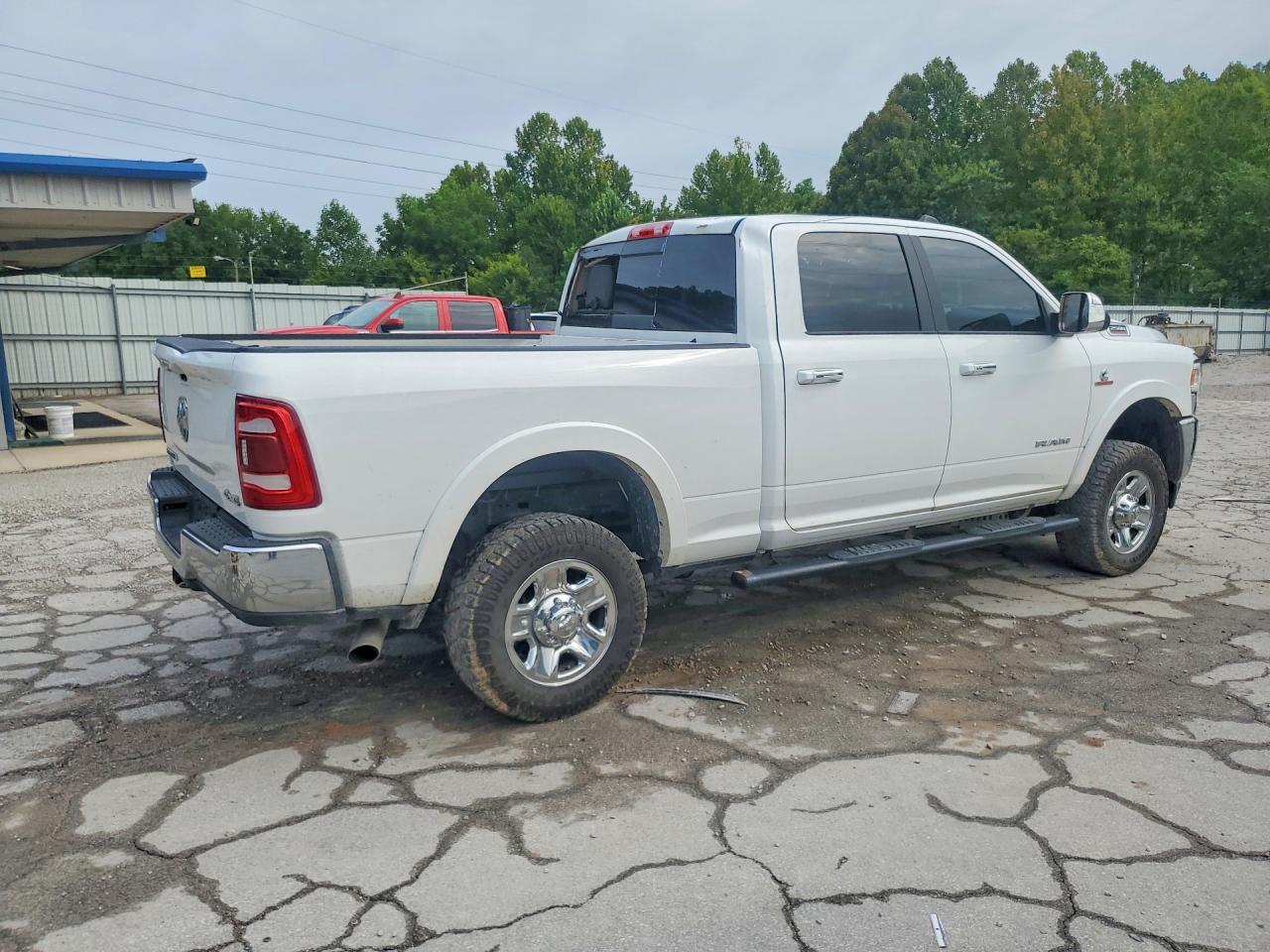 2019 Ram 2500 Laramie White vin: 3C6UR5FL0KG537754
