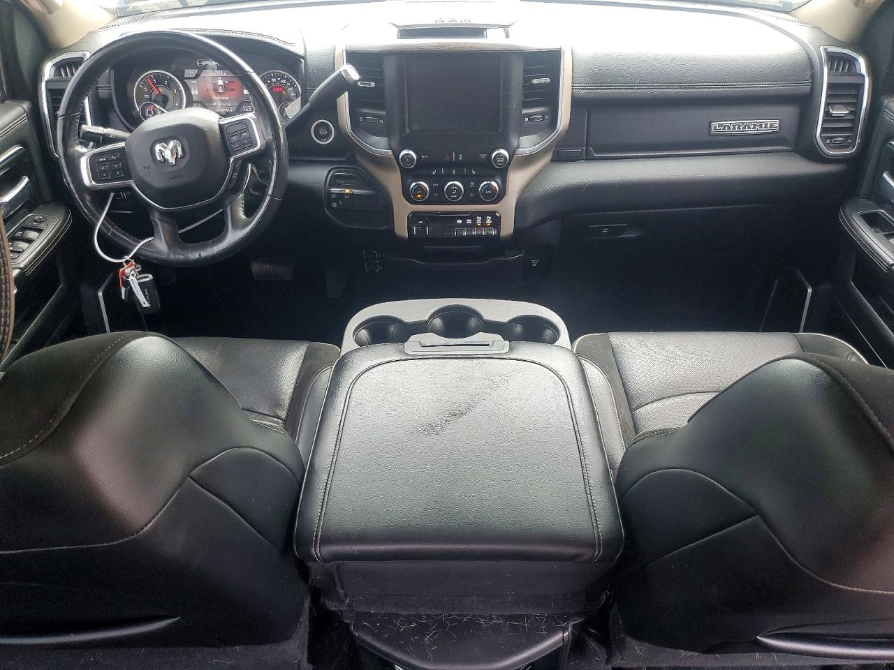 2019 Ram 2500 Laramie White vin: 3C6UR5FL0KG537754