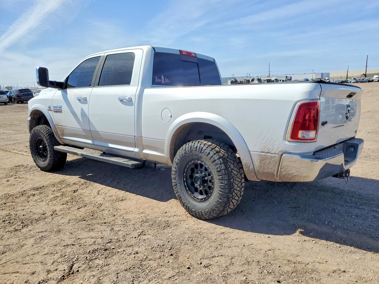 2013 Ram 2500 Laramie White vin: 3C6UR5FL1DG573276
