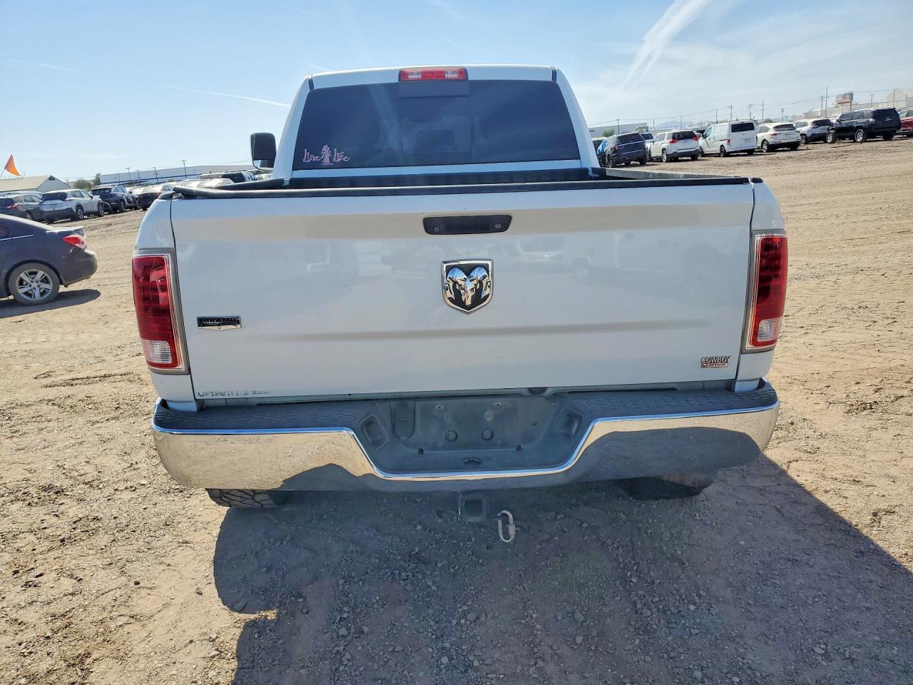 2013 Ram 2500 Laramie White vin: 3C6UR5FL1DG573276