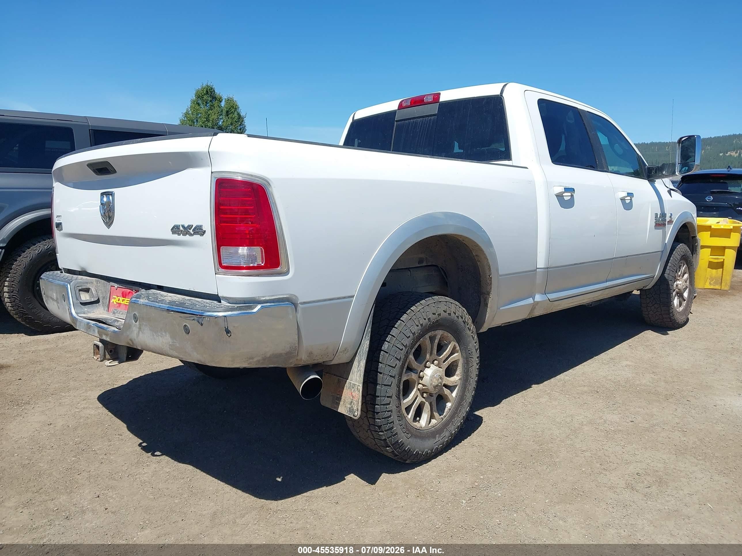 2014 Ram 2500 Laramie Белый vin: 3C6UR5FL2EG283792