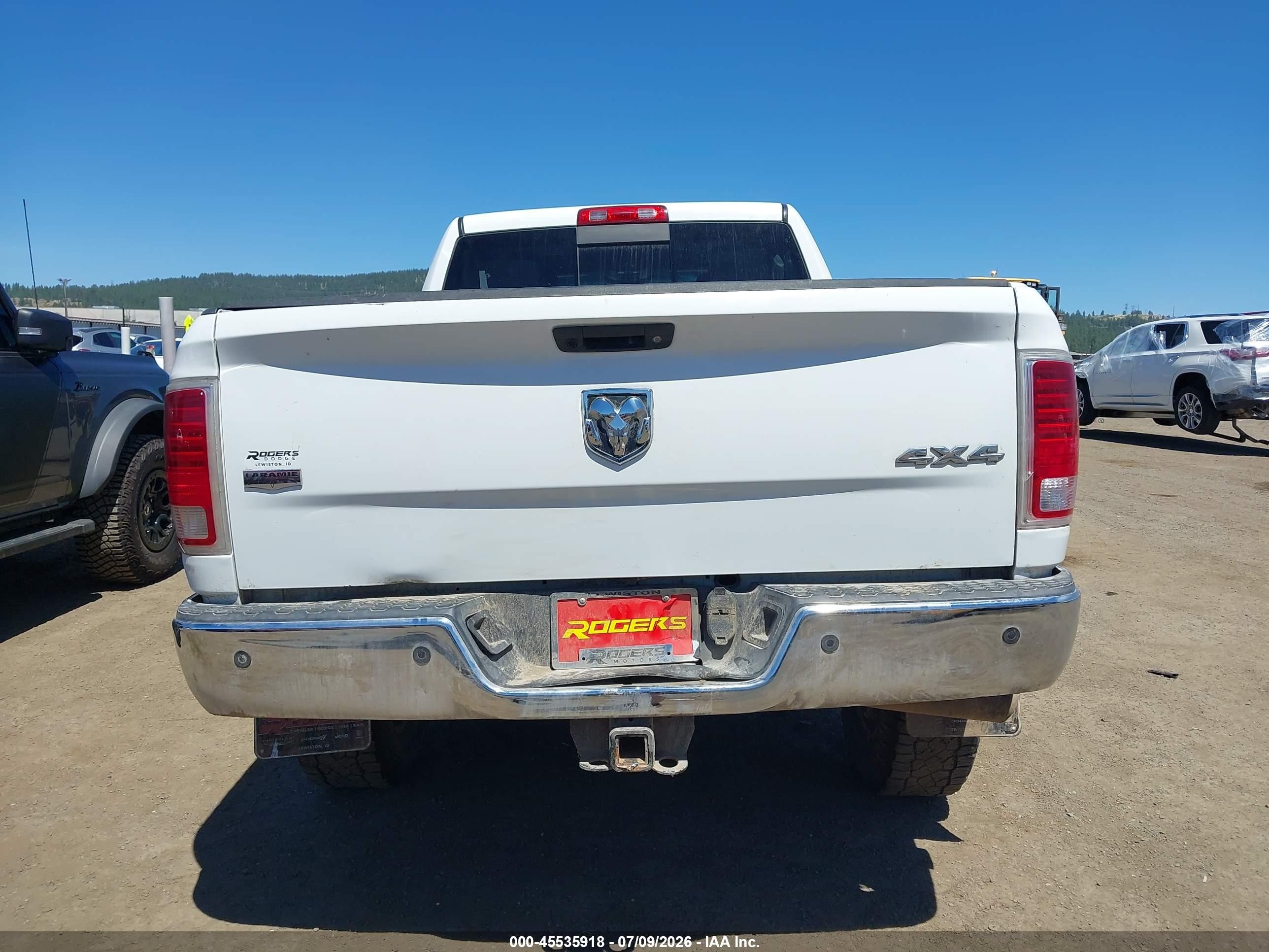 2014 Ram 2500 Laramie Белый vin: 3C6UR5FL2EG283792