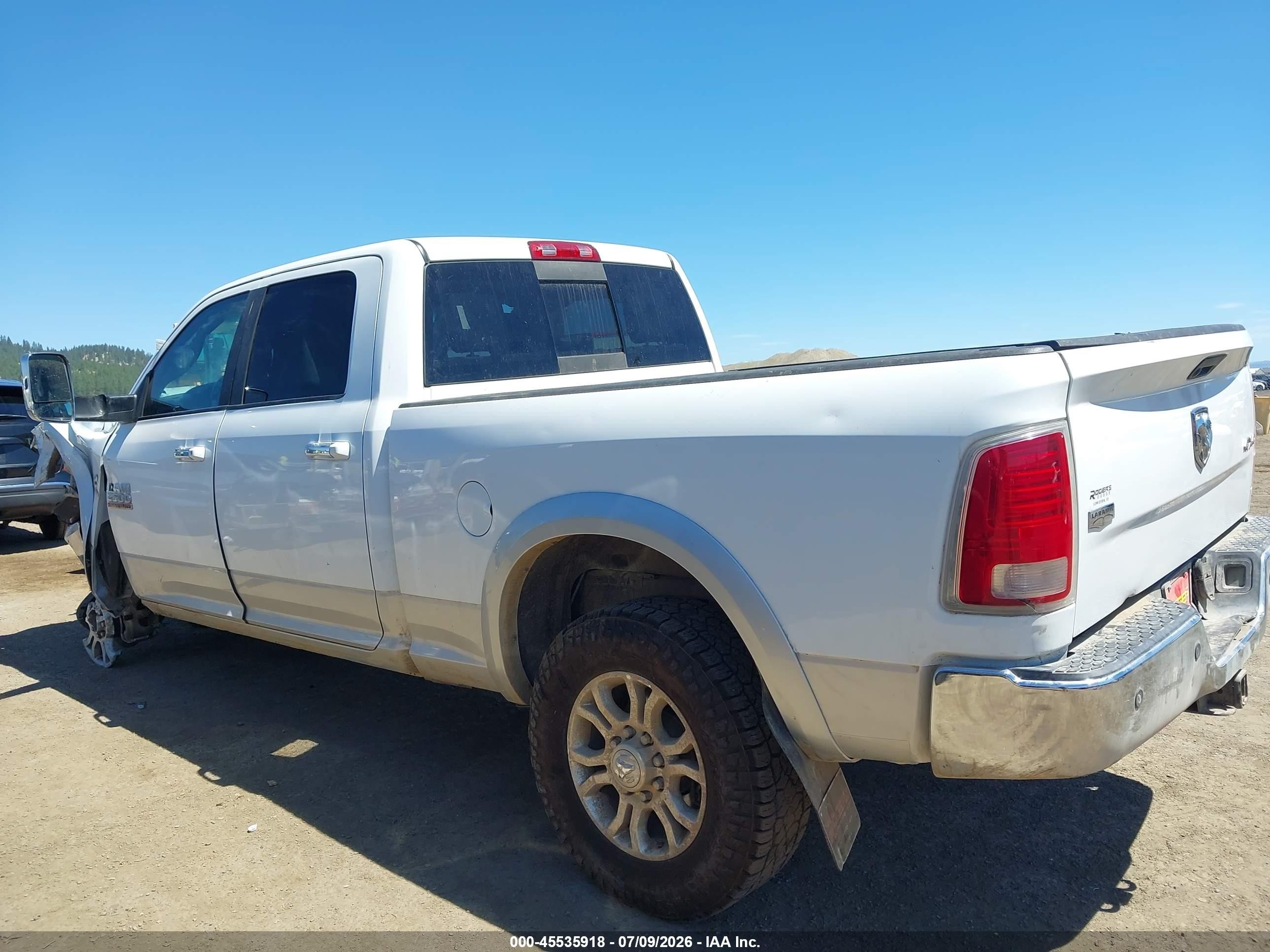 2014 Ram 2500 Laramie Белый vin: 3C6UR5FL2EG283792