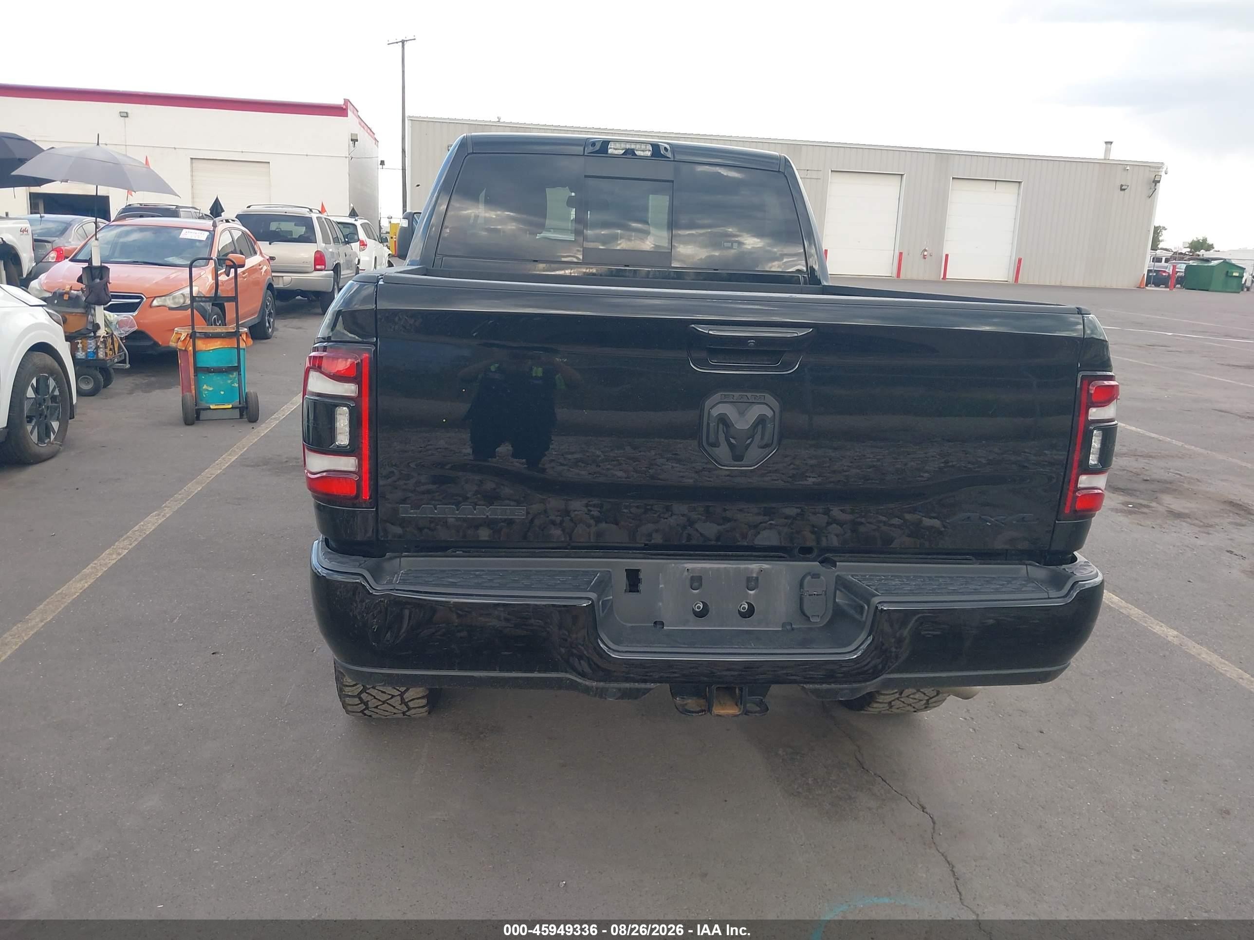 2024 Ram 2500 Laramie  4x4 6'4 Box Black vin: 3C6UR5FL2RG172052