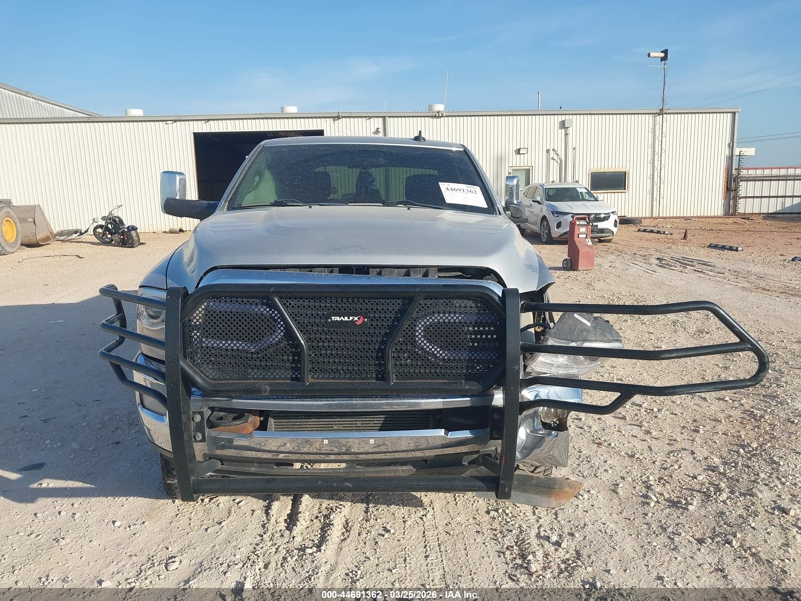 2015 Ram 2500 Laramie Silver vin: 3C6UR5FL3FG515897