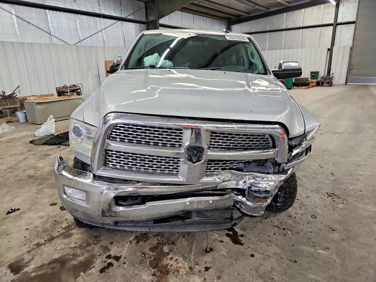 2015 Ram 2500 Laramie Silver vin: 3C6UR5FL3FG584444