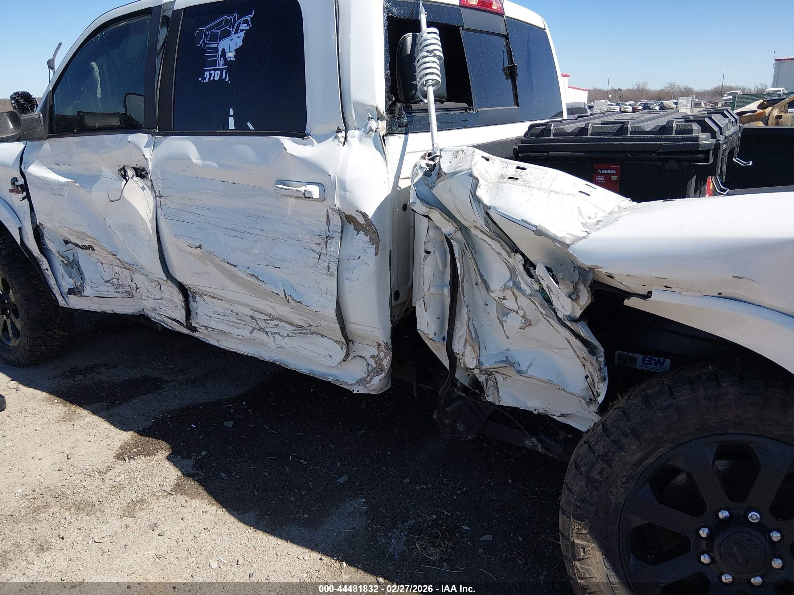 2022 Ram 2500 Laramie  4x4 6'4 Box White vin: 3C6UR5FL3NG371489