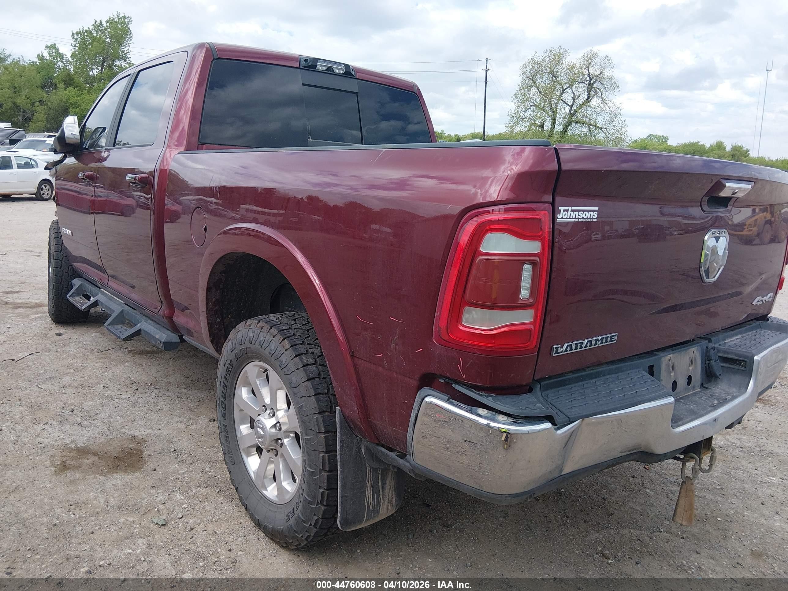 2022 Ram 2500 Laramie  4x4 6'4 Box Бордовый vin: 3C6UR5FL5NG371185
