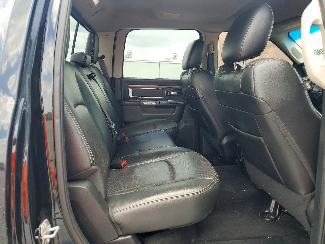2015 Ram 2500 Laramie Black vin: 3C6UR5FL7FG507270