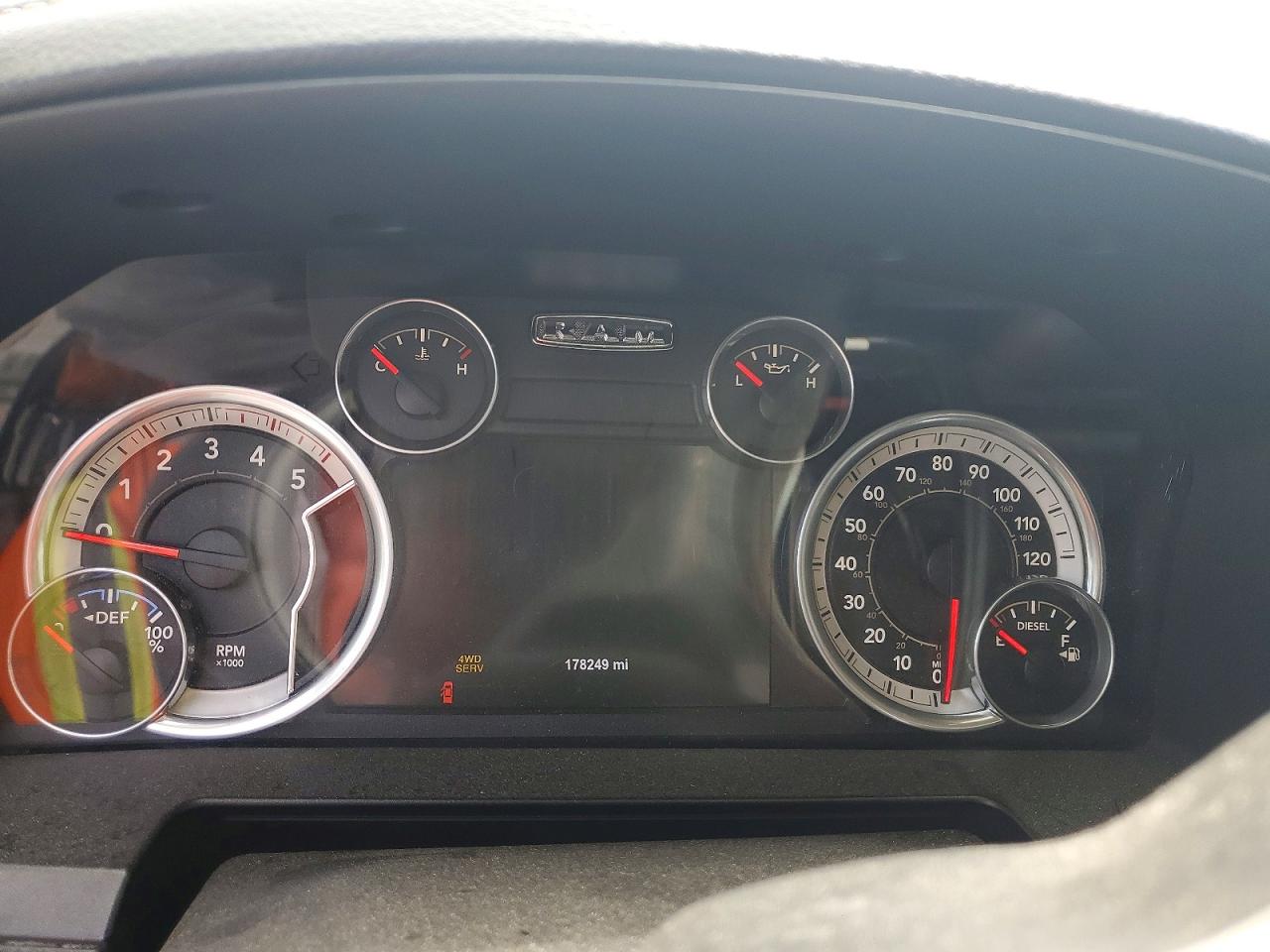 2015 Ram 2500 Laramie White vin: 3C6UR5FL7FG646721