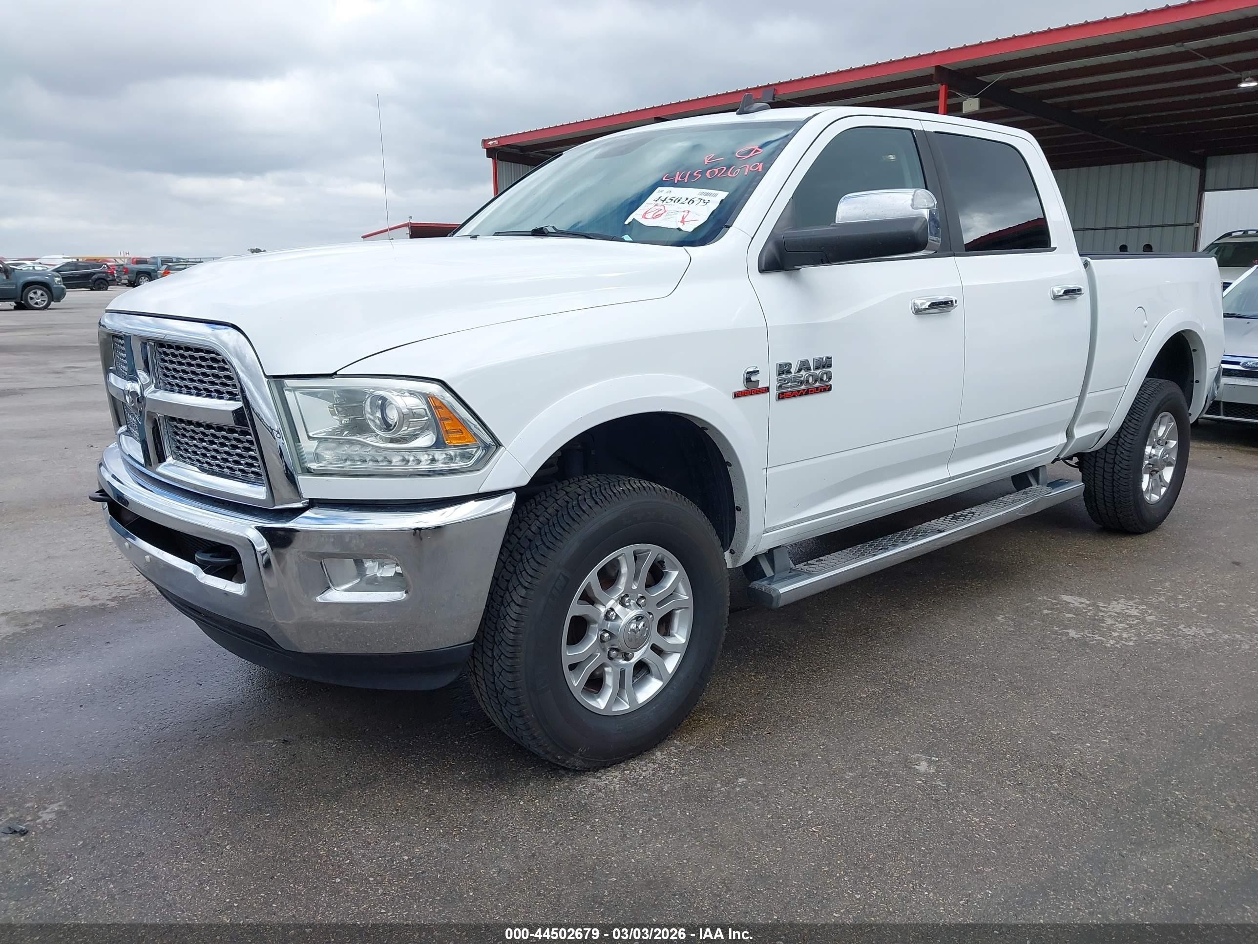2014 Ram 2500 Laramie White vin: 3C6UR5FLXEG183164
