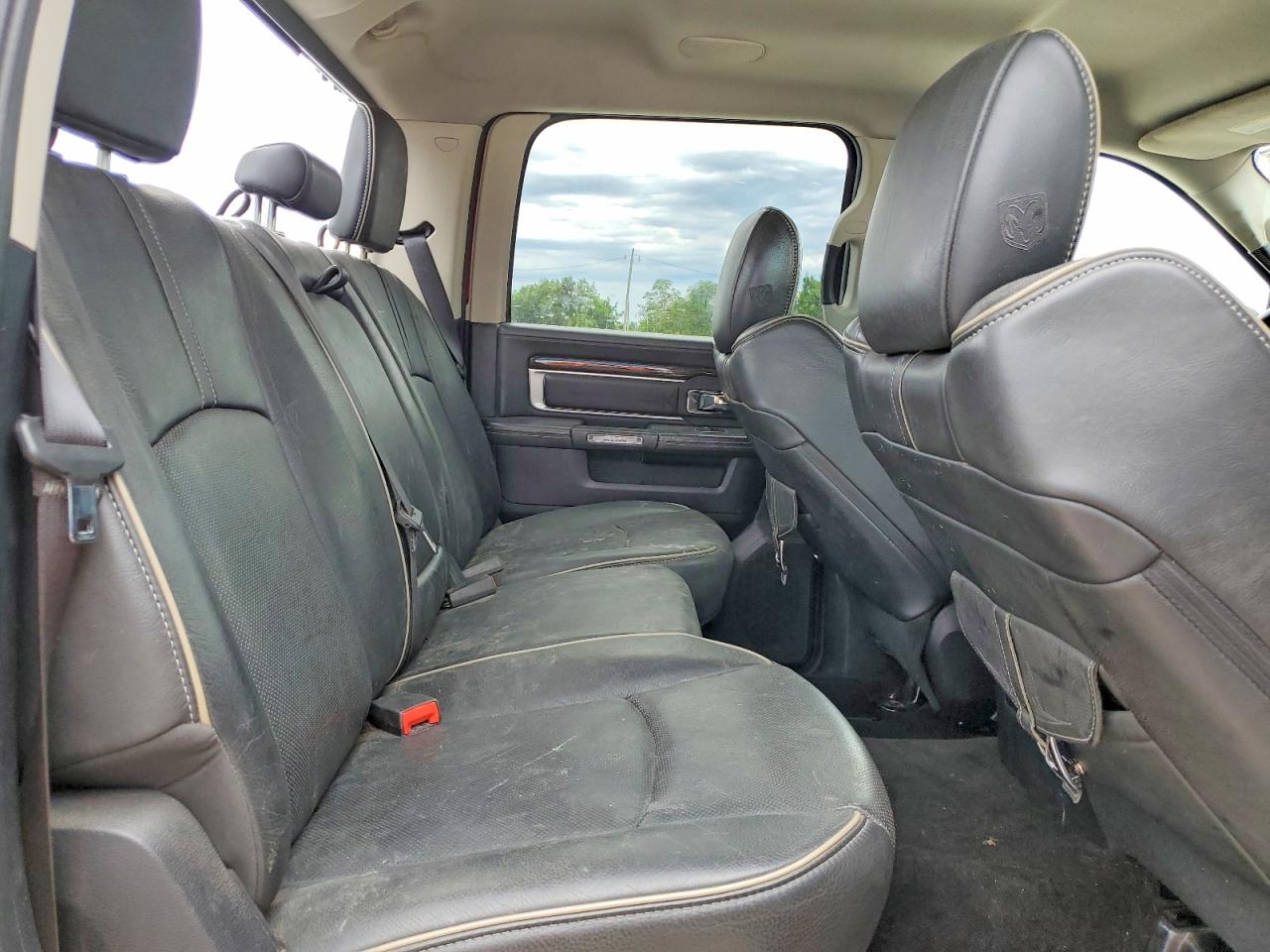 2015 Ram 2500 Longhorn Burgundy vin: 3C6UR5GJ5FG511363