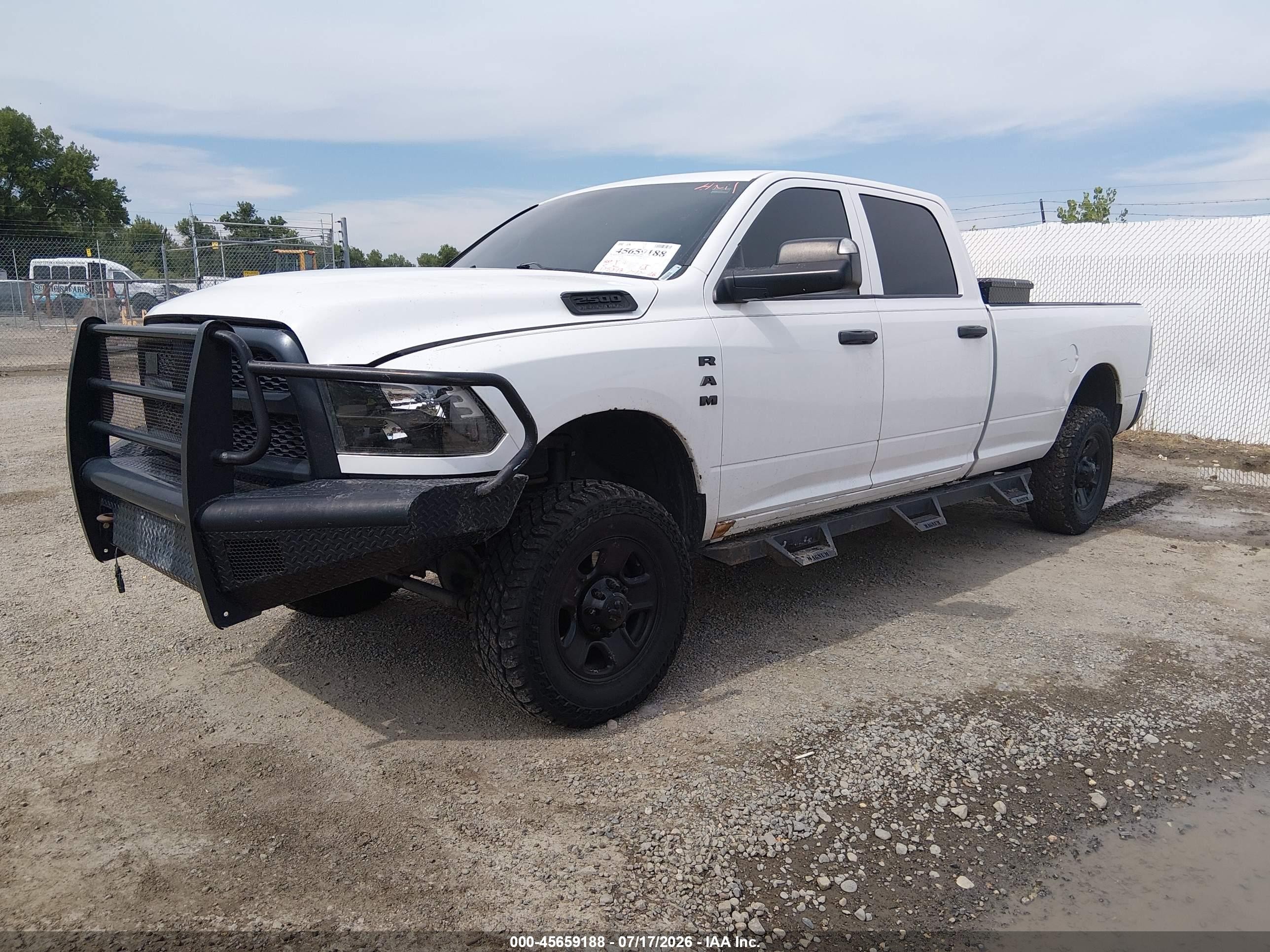 2014 Ram 2500 Tradesman White vin: 3C6UR5HJ5EG143358