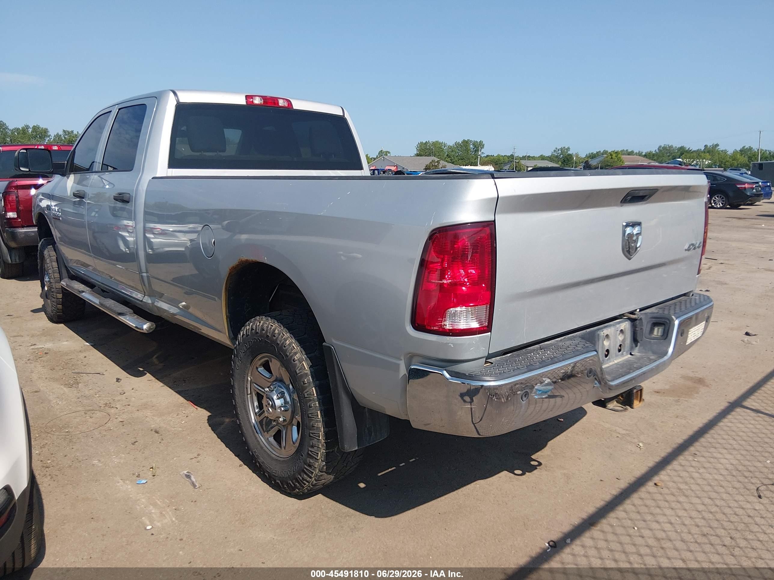 2014 Ram 2500 Tradesman Silver vin: 3C6UR5HJ8EG254342