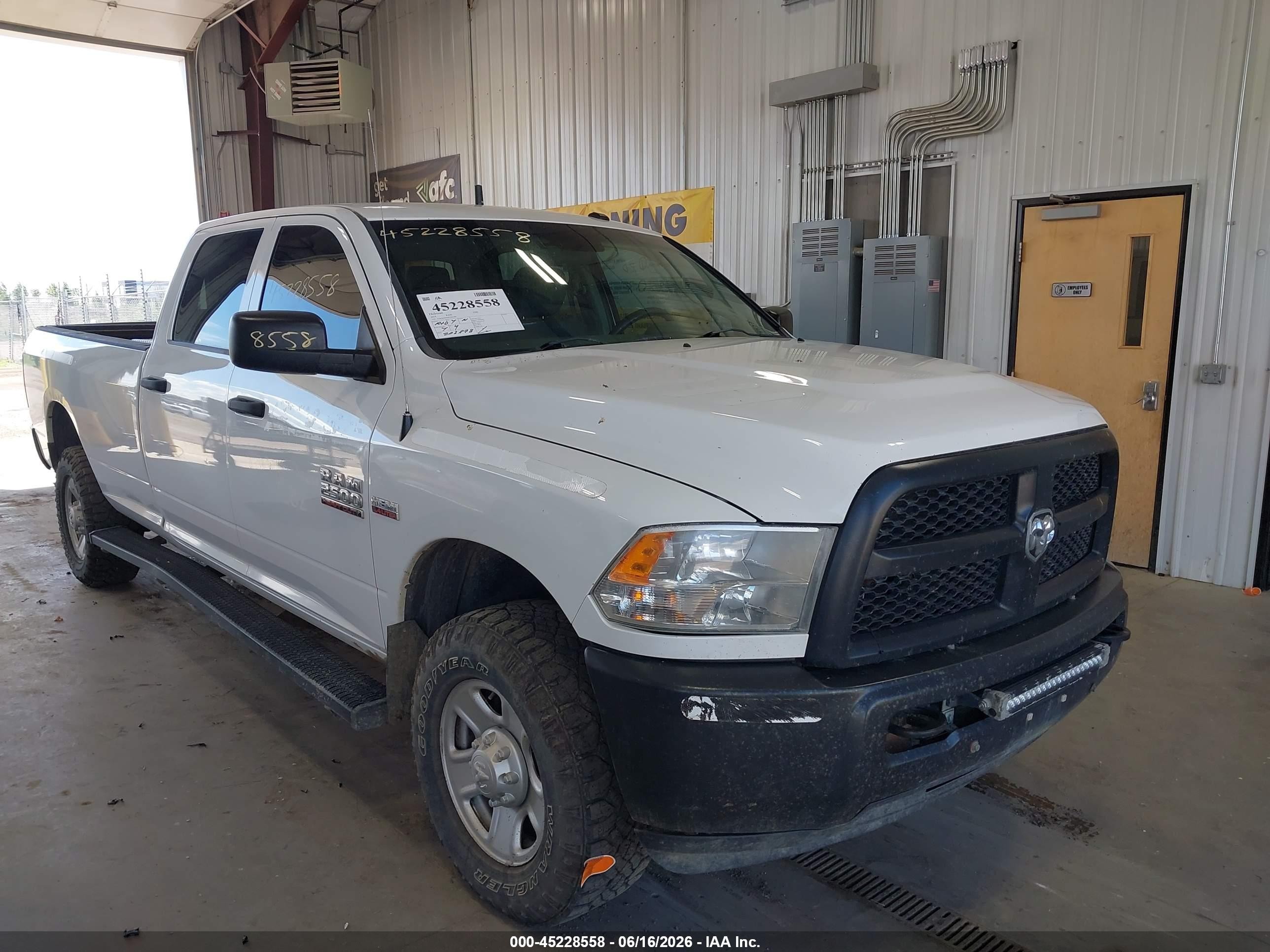 2014 Ram 2500 Tradesman Белый vin: 3C6UR5HJXEG243388