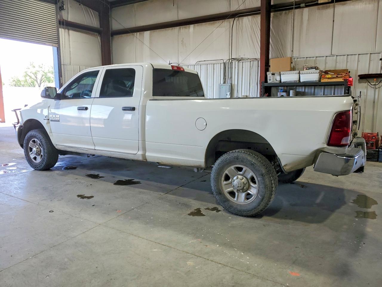 2015 Ram 2500 St White vin: 3C6UR5HL1FG557403