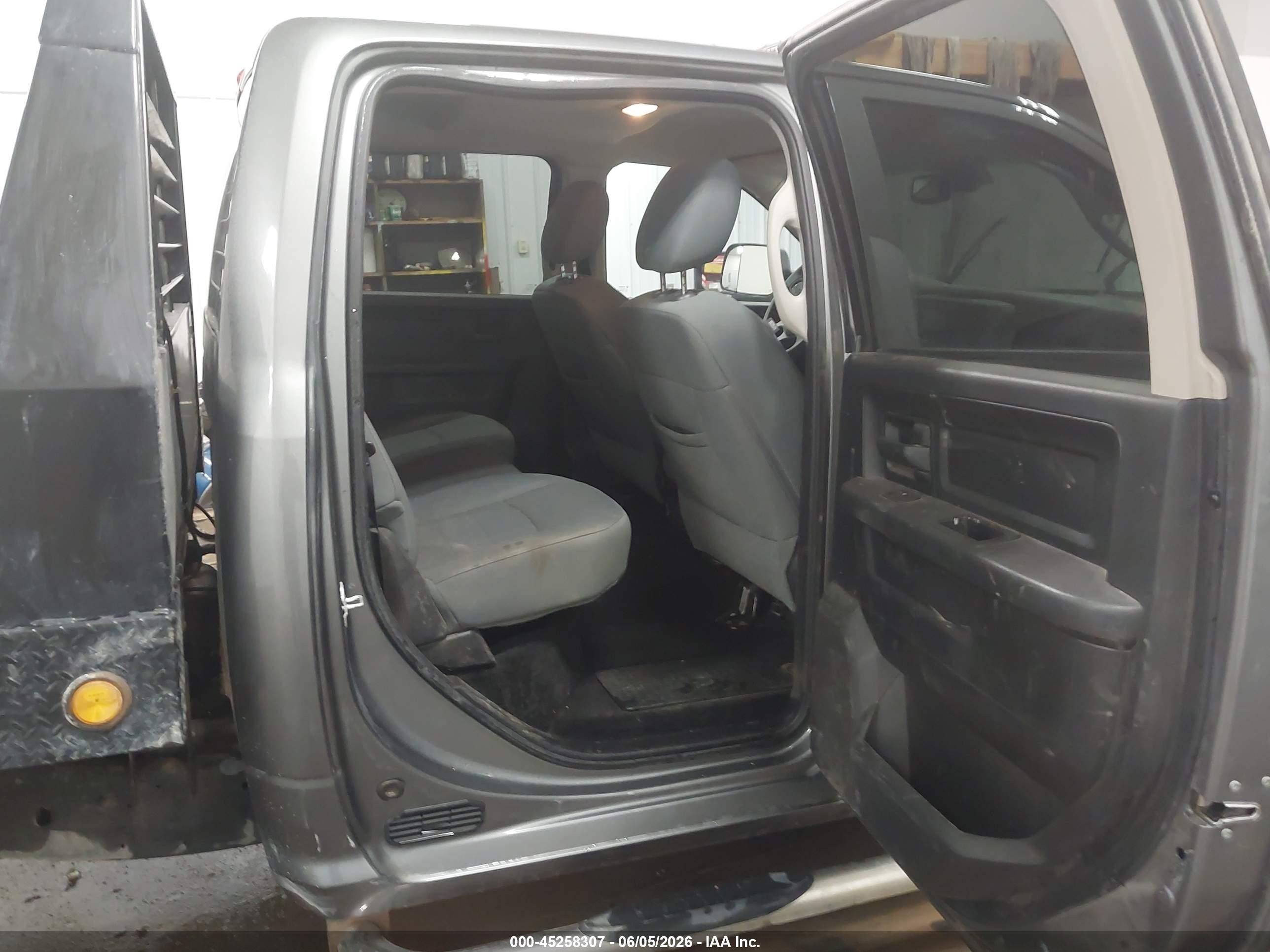 2013 Ram 2500 Tradesman Серый vin: 3C6UR5HL2DG525721