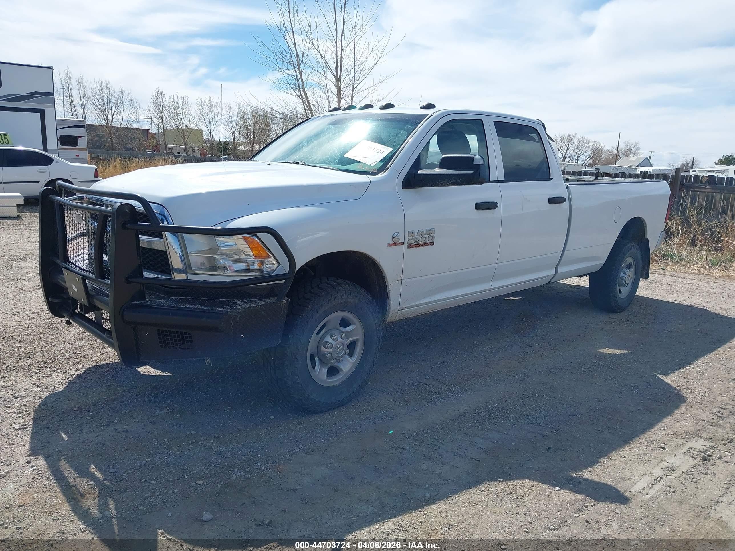 2013 Ram 2500 Tradesman White vin: 3C6UR5HL2DG603351