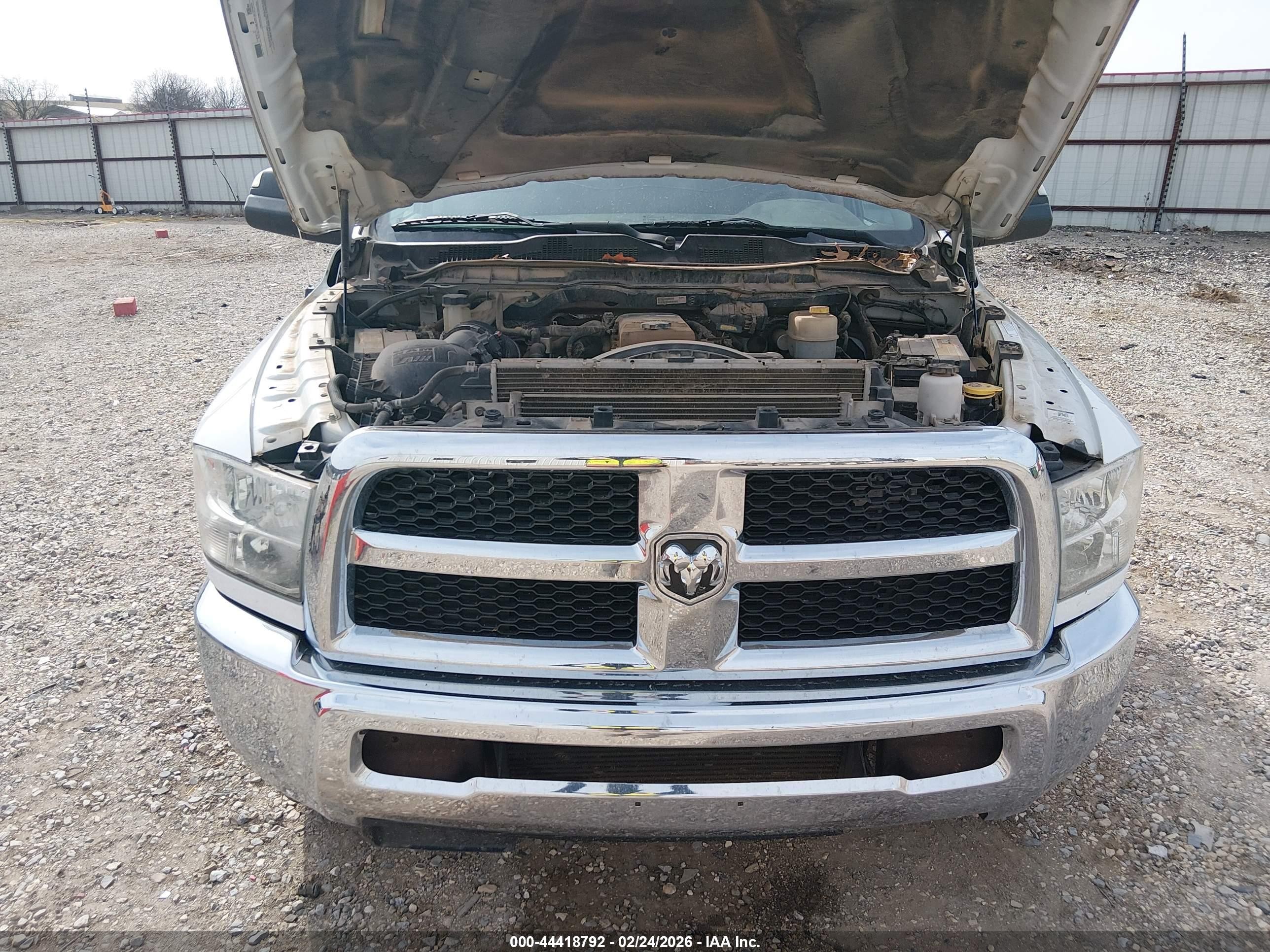2014 Ram 2500 Tradesman White vin: 3C6UR5HL3EG309300