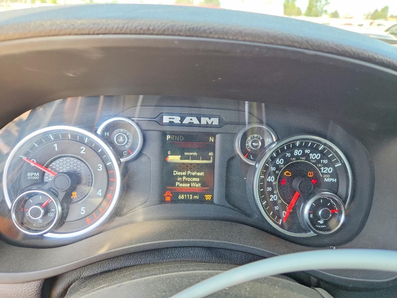 2024 Ram 2500 Tradesman White vin: 3C6UR5HL3RG141129