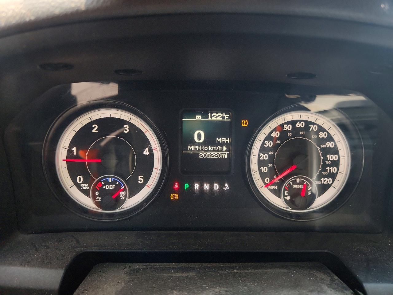 2014 Ram 2500 St White vin: 3C6UR5HL4EG299554