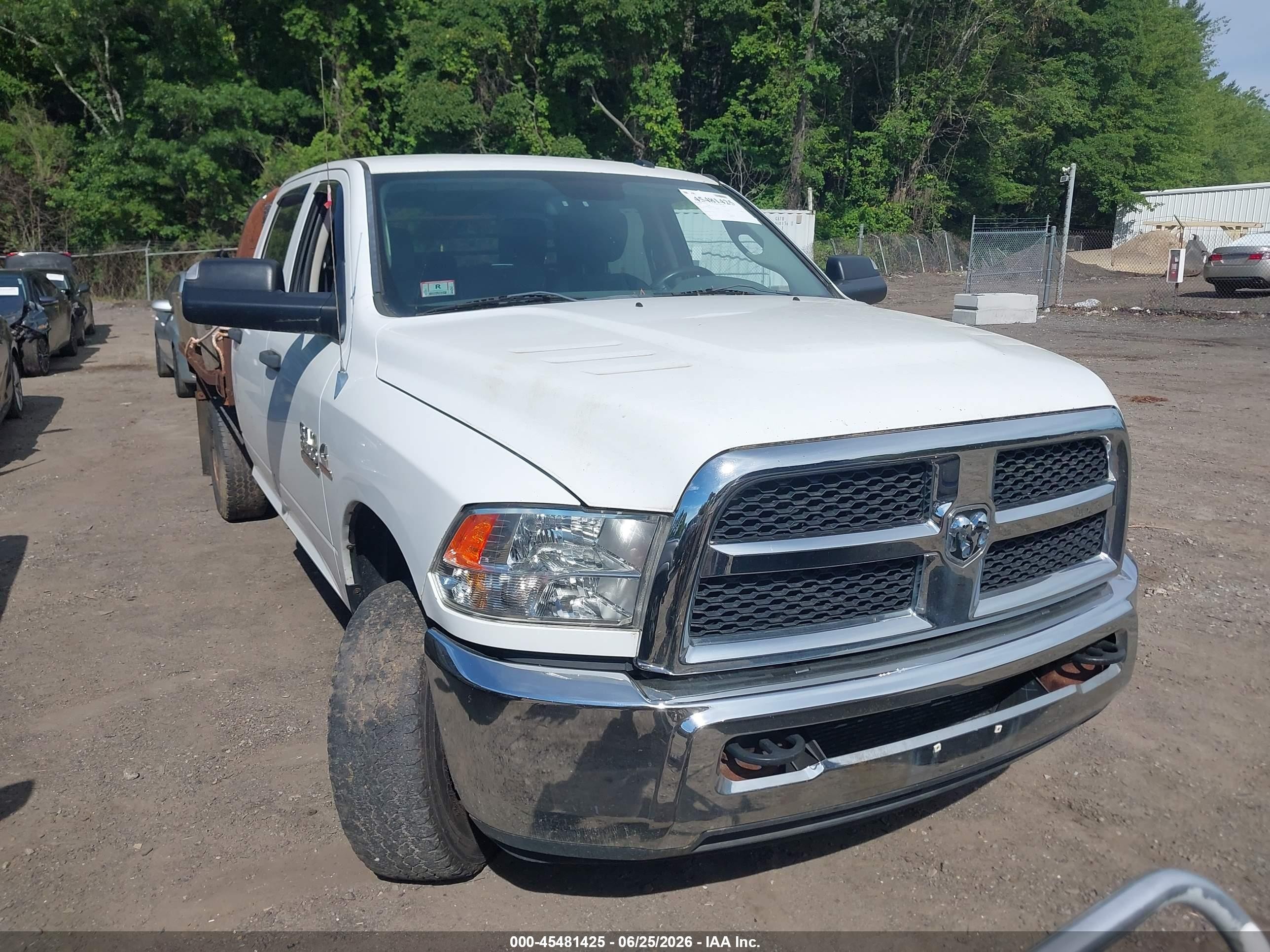 2013 Ram 2500 Tradesman White vin: 3C6UR5HL8DG612152