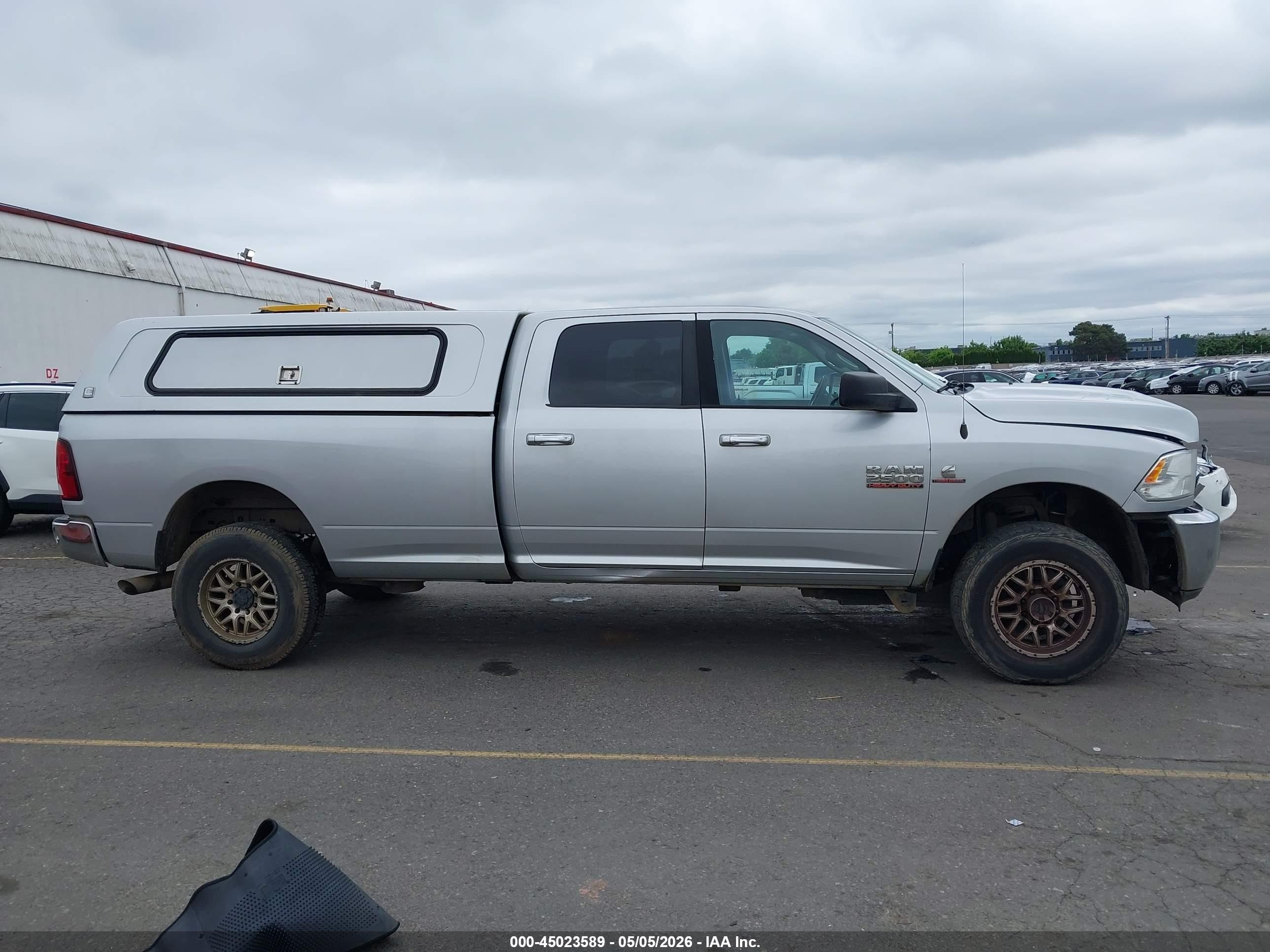 2015 Ram 2500 Slt Silver vin: 3C6UR5JL0FG691622