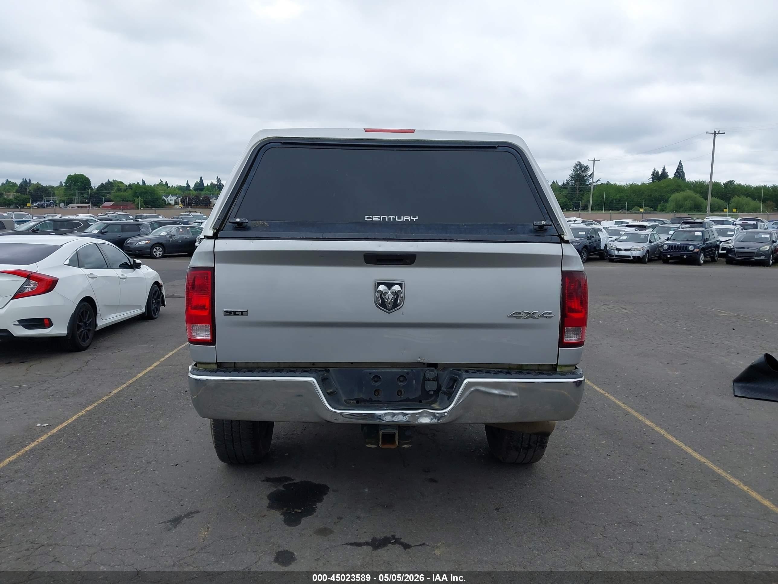 2015 Ram 2500 Slt Silver vin: 3C6UR5JL0FG691622