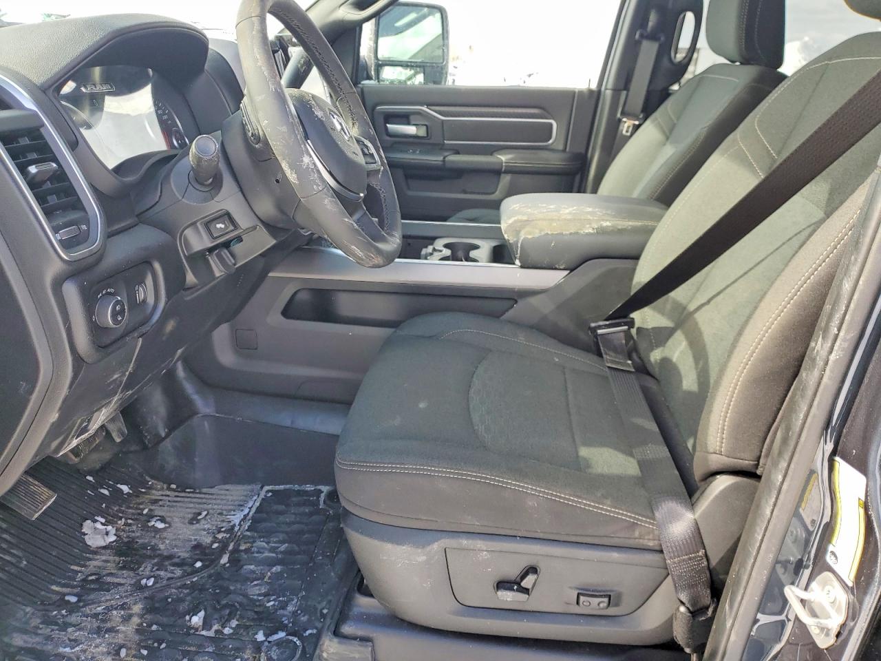 2026 Ram 2500 Big Horn Black vin: 3C6UR5JL2TG156058