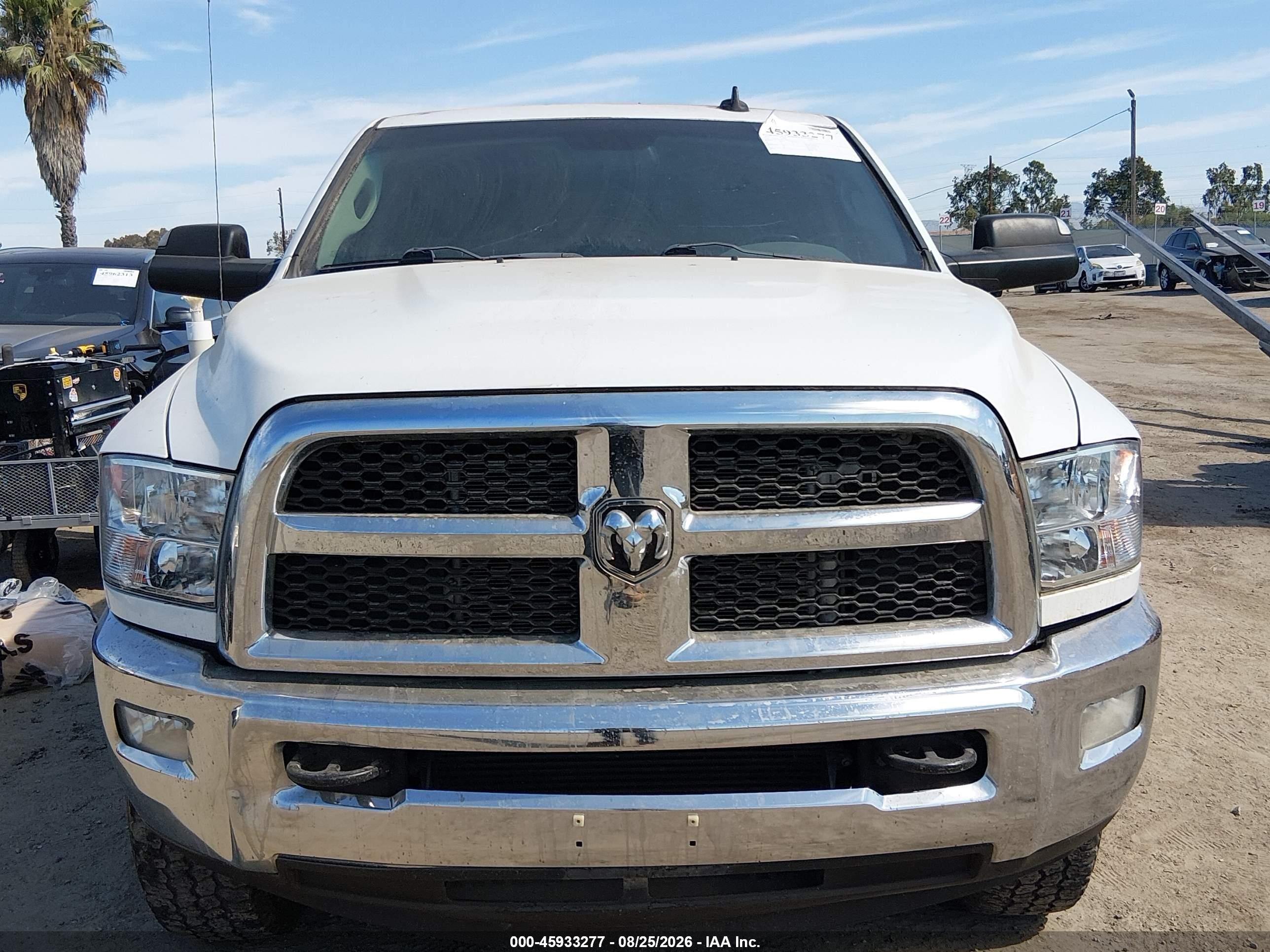2013 Ram 2500 Slt White vin: 3C6UR5JL6DG538059