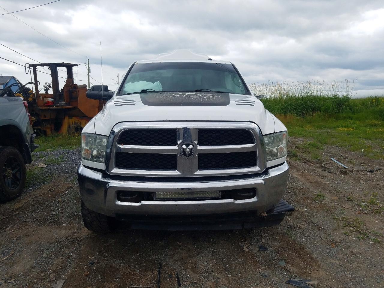 2014 Ram 2500 Slt White vin: 3C6UR5JL6EG201926