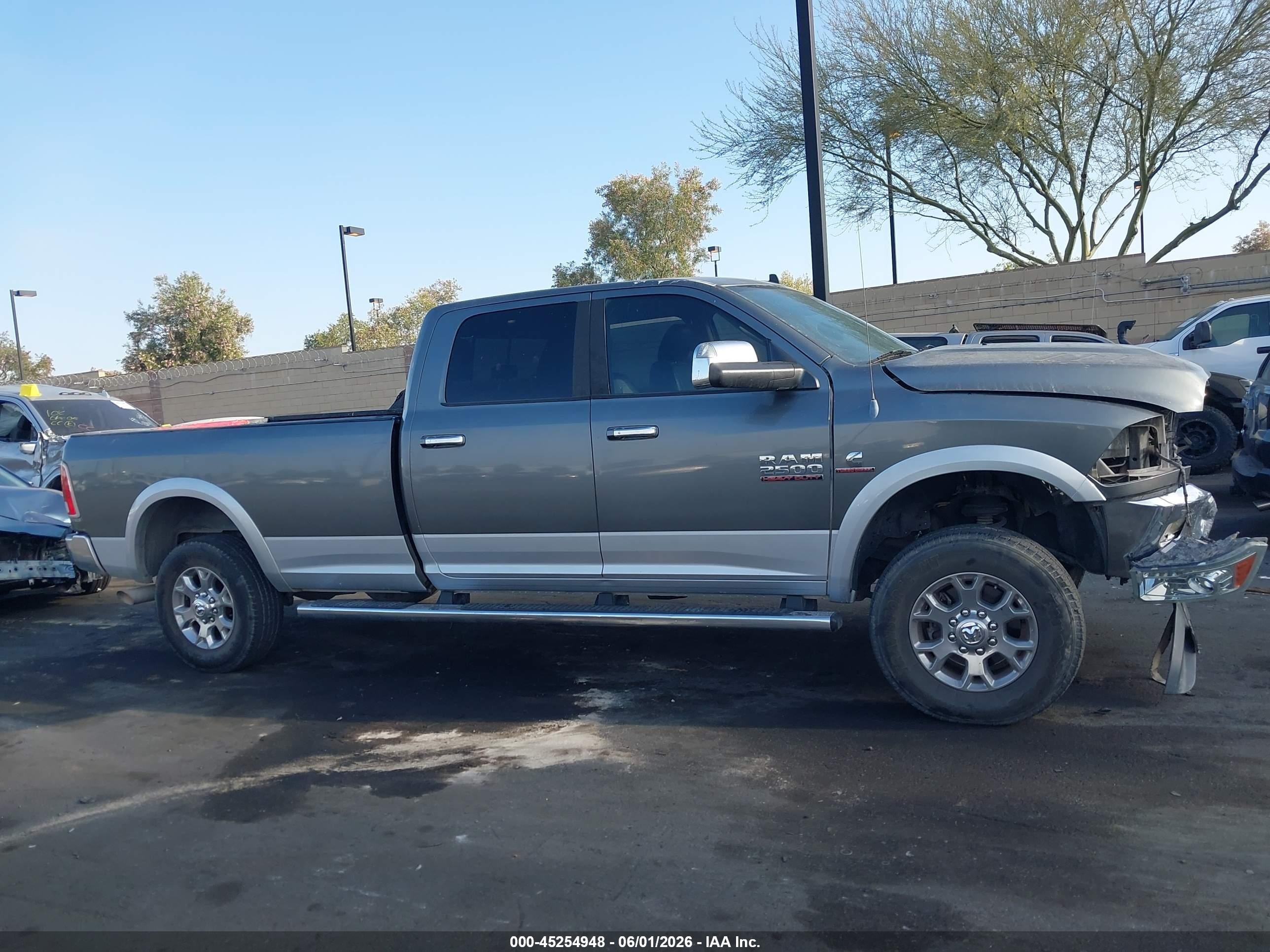 2013 Ram 2500 Laramie Gray vin: 3C6UR5KL1DG584607