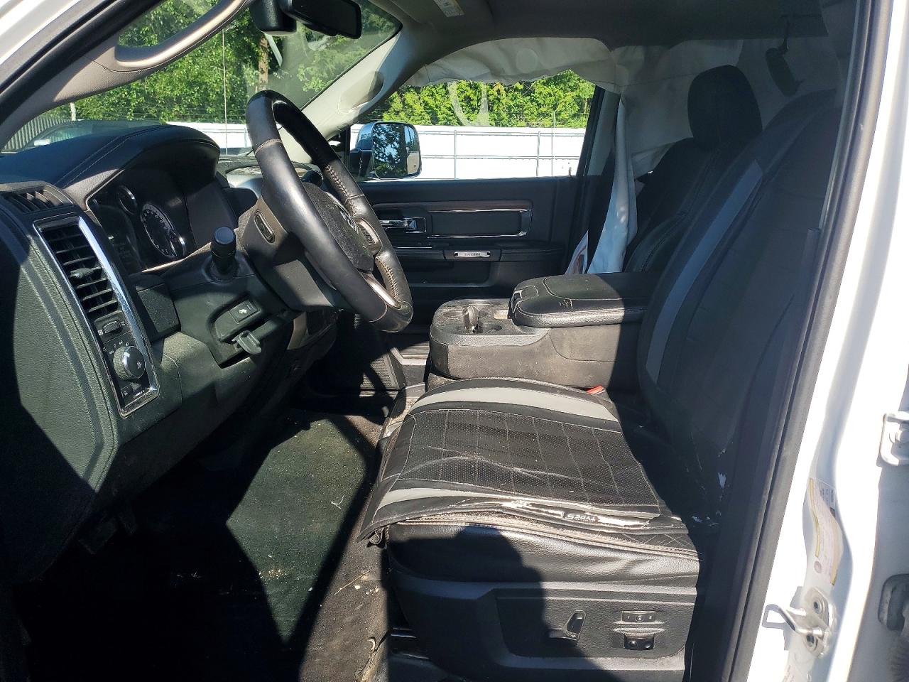 2014 Ram 2500 Laramie White vin: 3C6UR5KL1EG299763