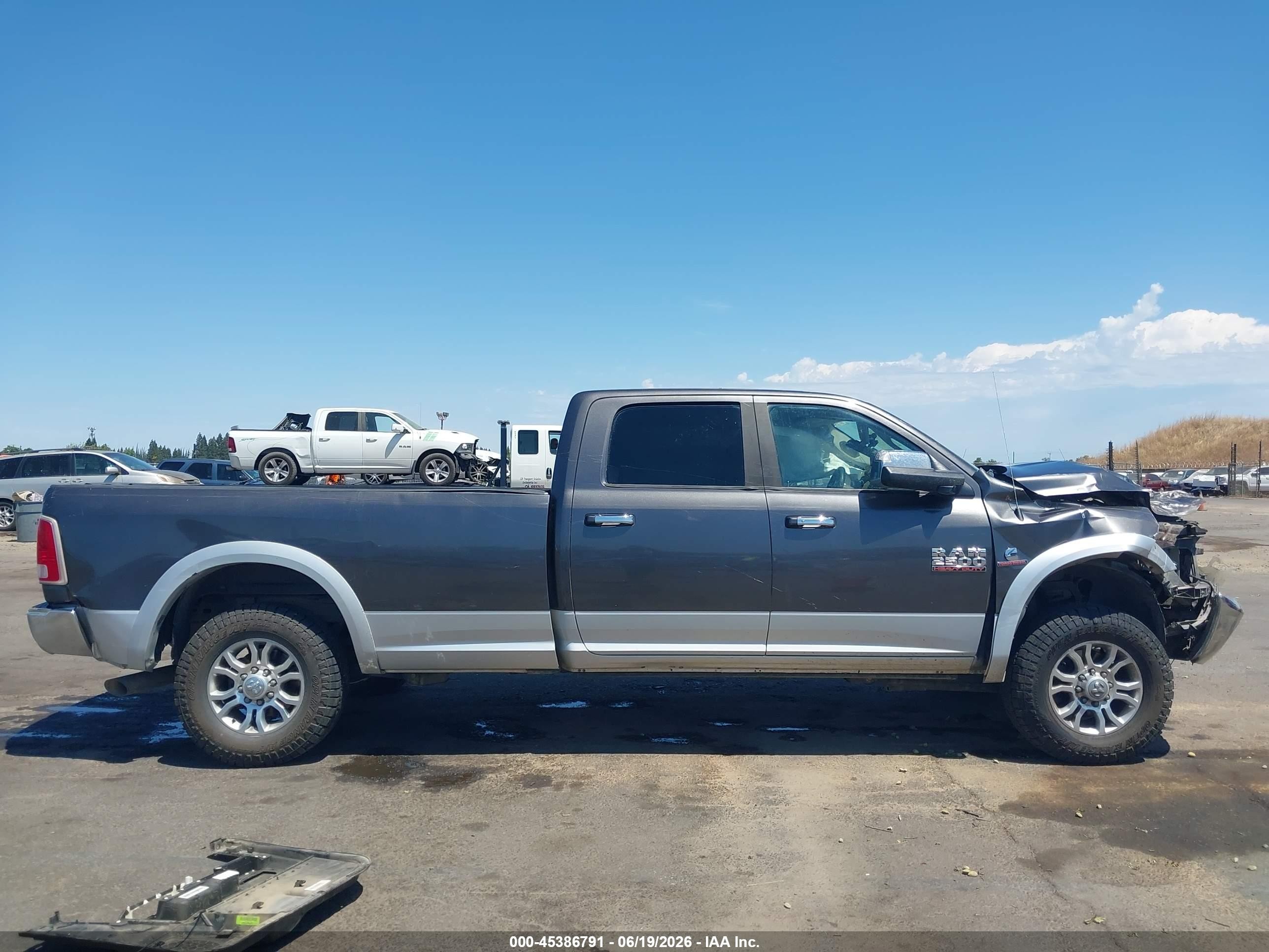 2015 Ram 2500 Laramie Gray vin: 3C6UR5KL9FG505316