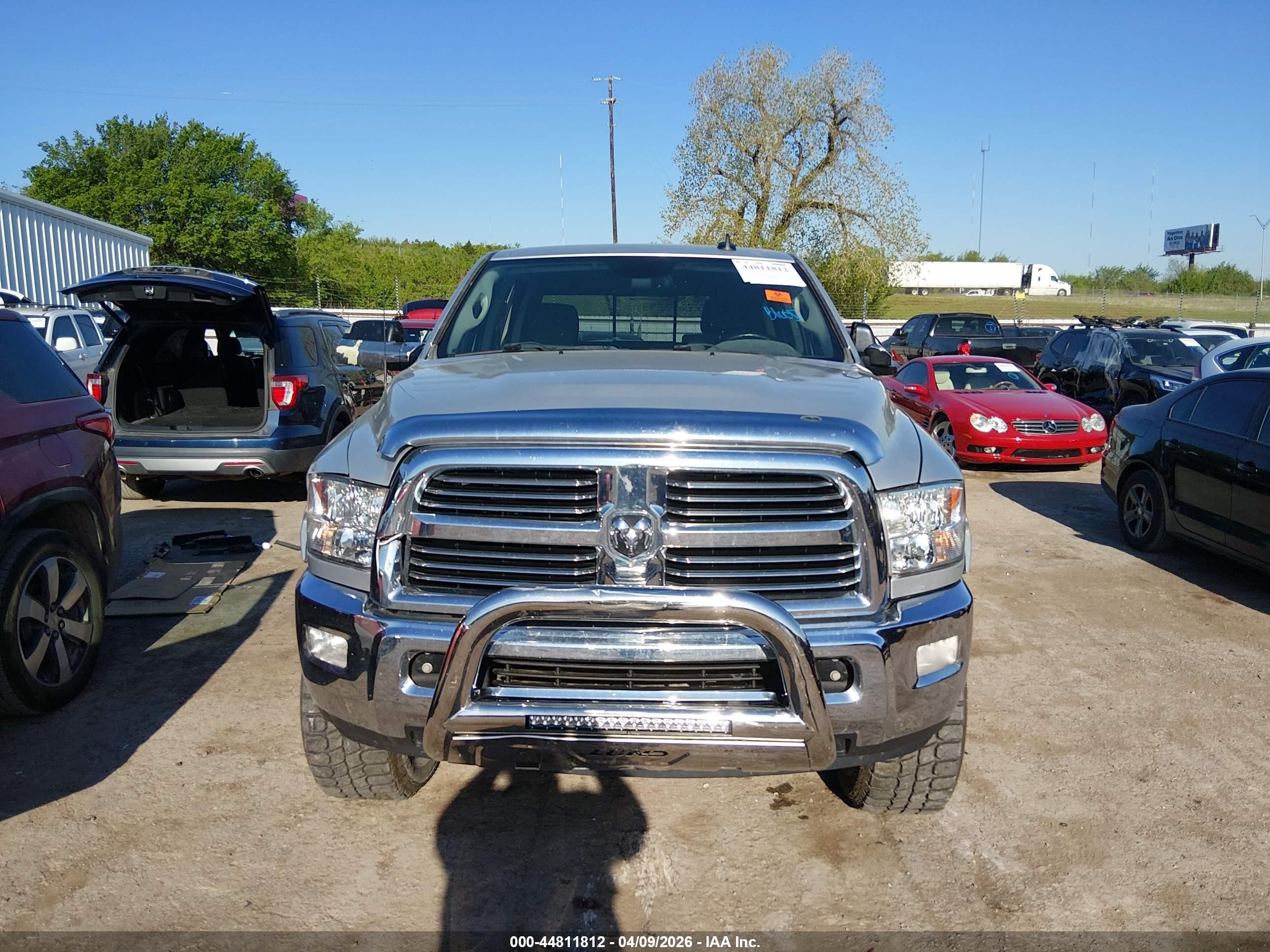 2015 Ram 2500 Big Horn Silver vin: 3C6UR5MJXFG617831