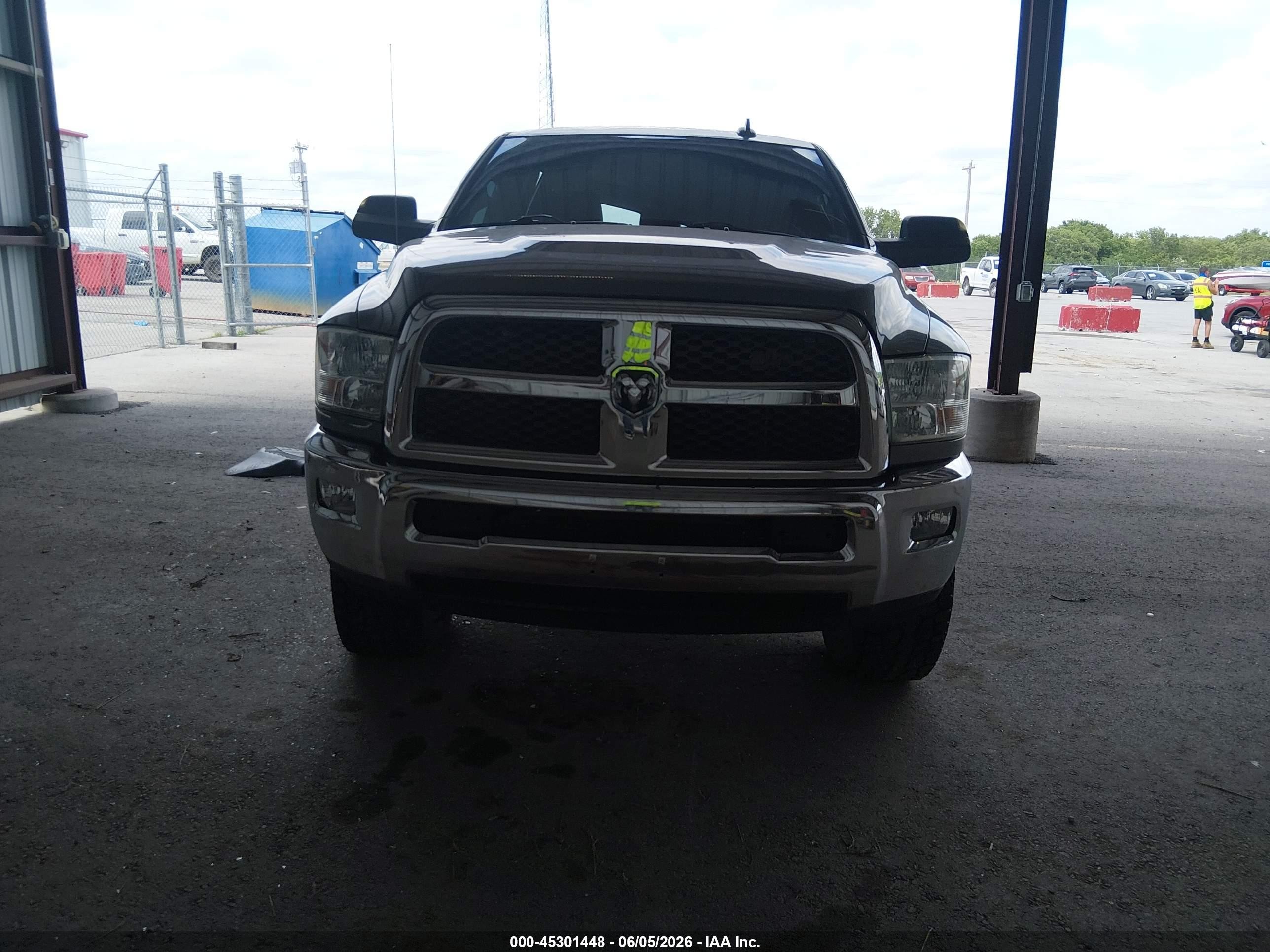 2013 Ram 2500 Slt Серый vin: 3C6UR5ML0DG572171