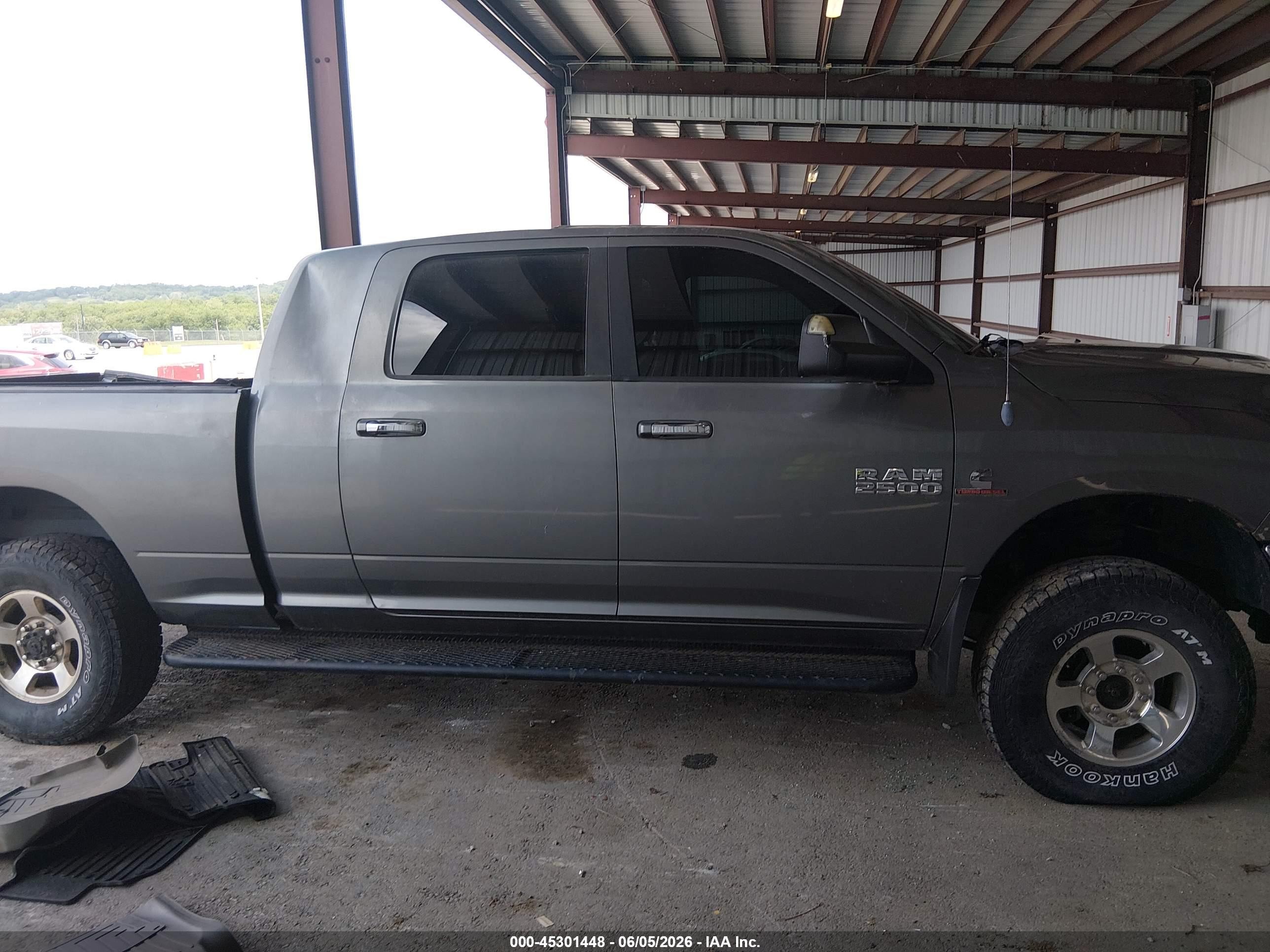 2013 Ram 2500 Slt Серый vin: 3C6UR5ML0DG572171