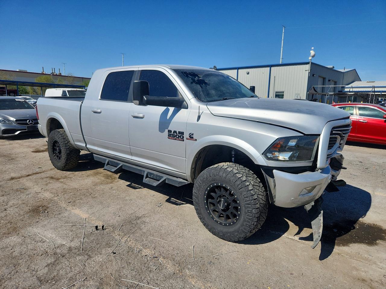 2018 Ram 2500 Slt Silver vin: 3C6UR5ML4JG307409