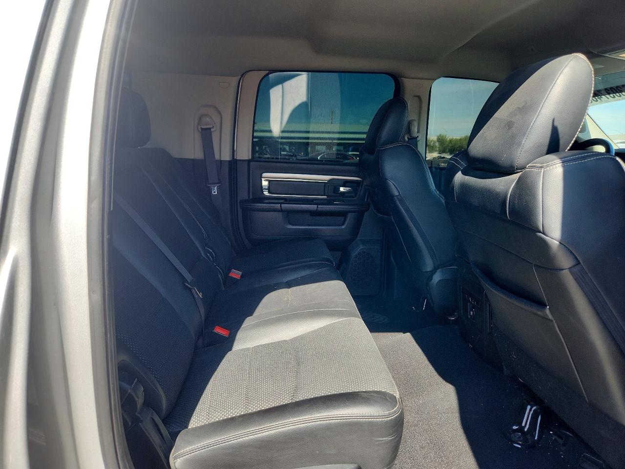 2018 Ram 2500 Slt Silver vin: 3C6UR5ML4JG307409
