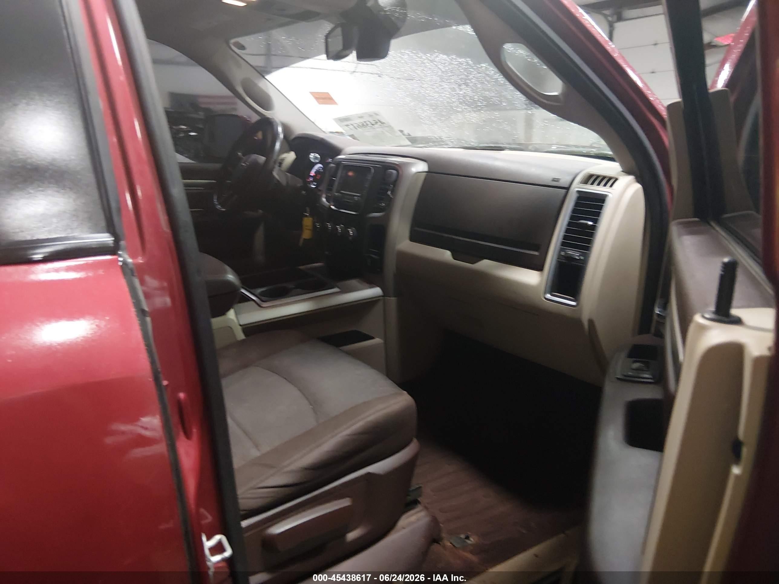 2015 Ram 2500 Lone Star Red vin: 3C6UR5ML8FG570929
