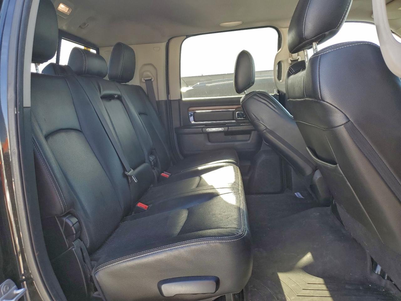 2015 Ram 2500 Black vin: 3C6UR5NJ8FG632584