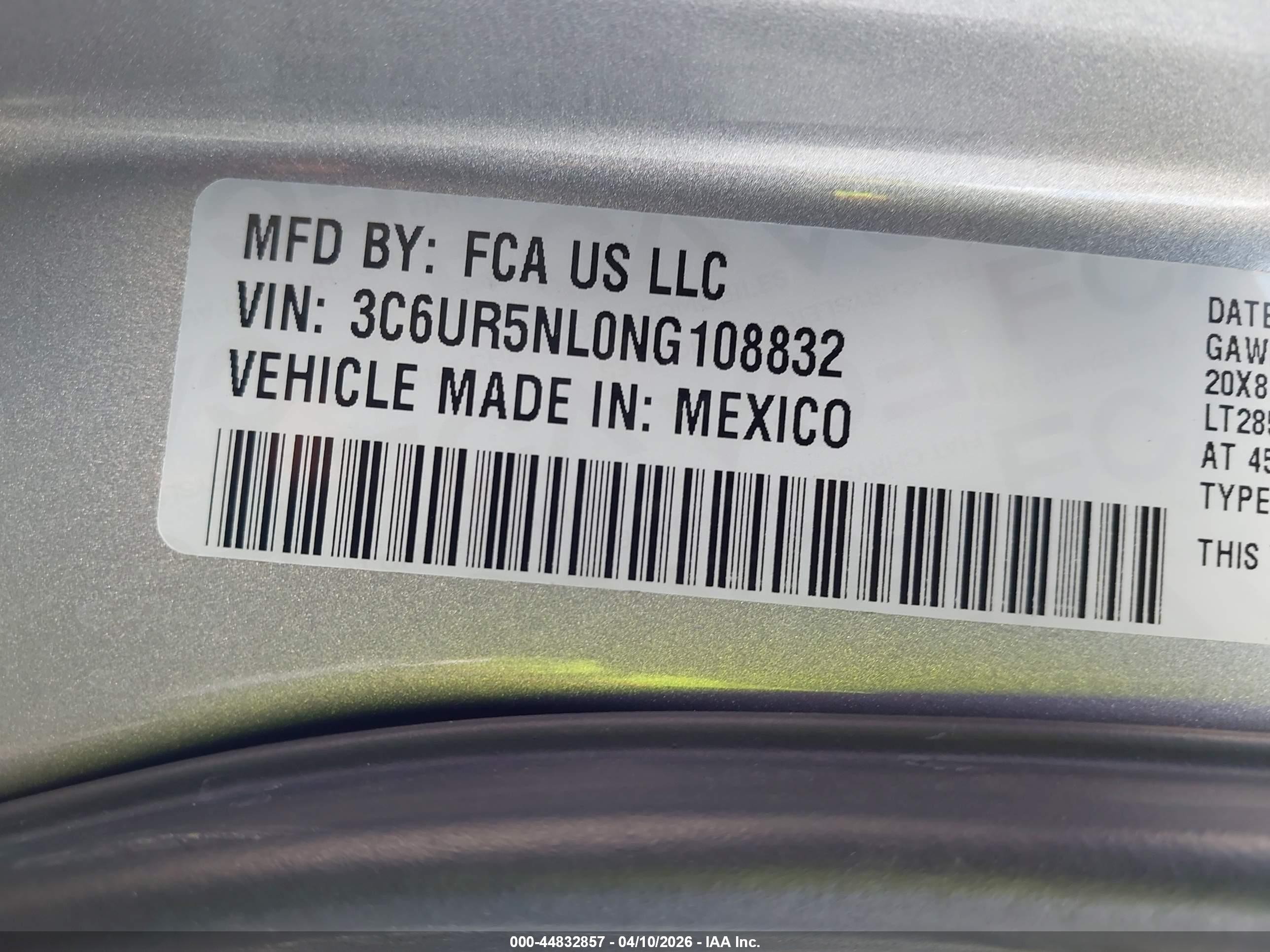 2022 Ram 2500 Laramie  4x4 6'4 Box Silver vin: 3C6UR5NL0NG108832