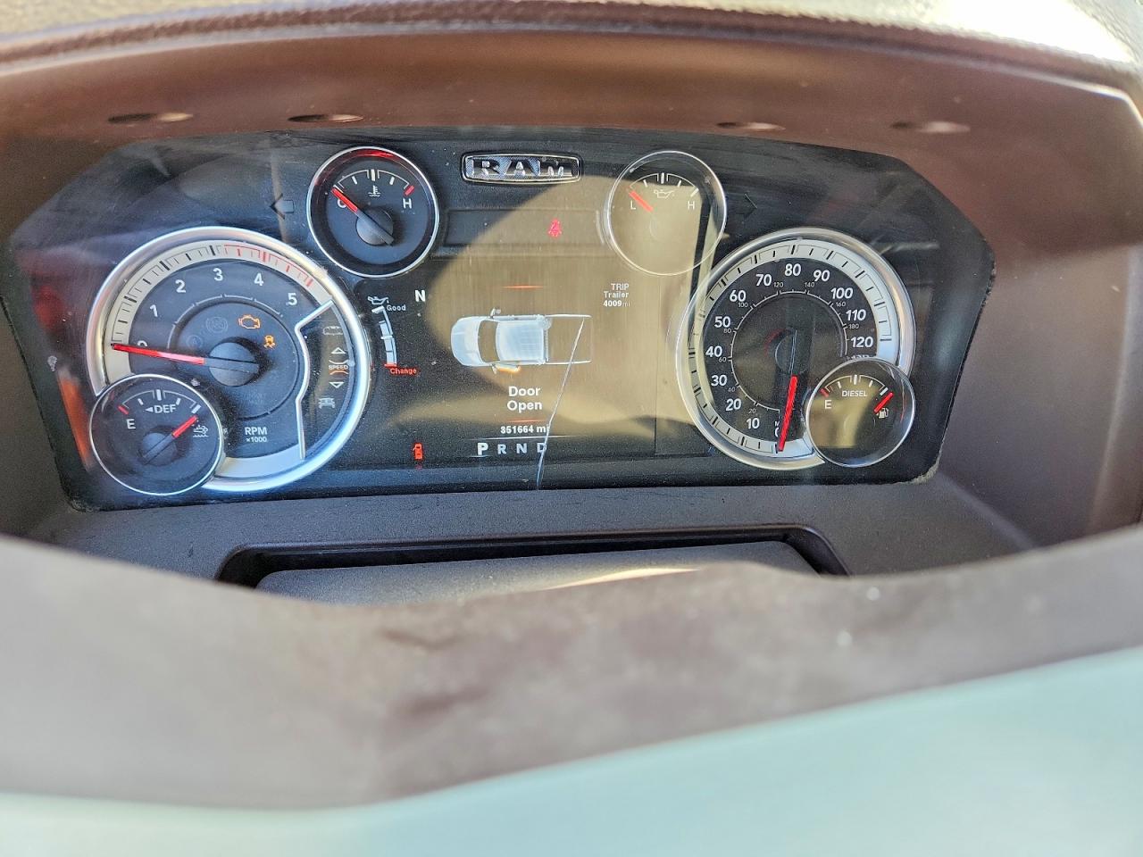 2013 Ram 2500 Laramie Белый vin: 3C6UR5NL5DG541318