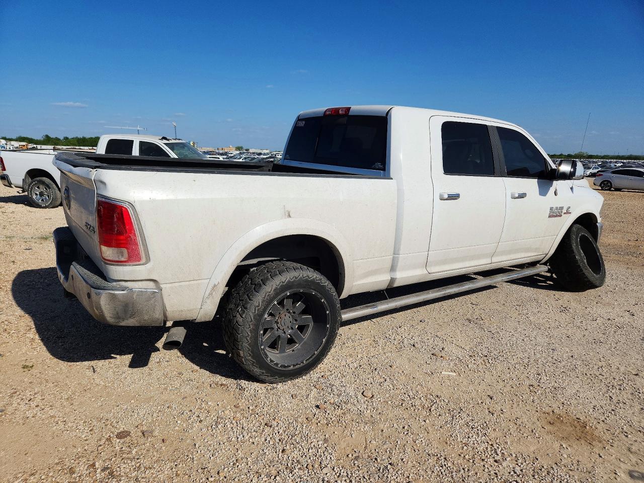 2013 Ram 2500 Laramie Белый vin: 3C6UR5NL5DG541318