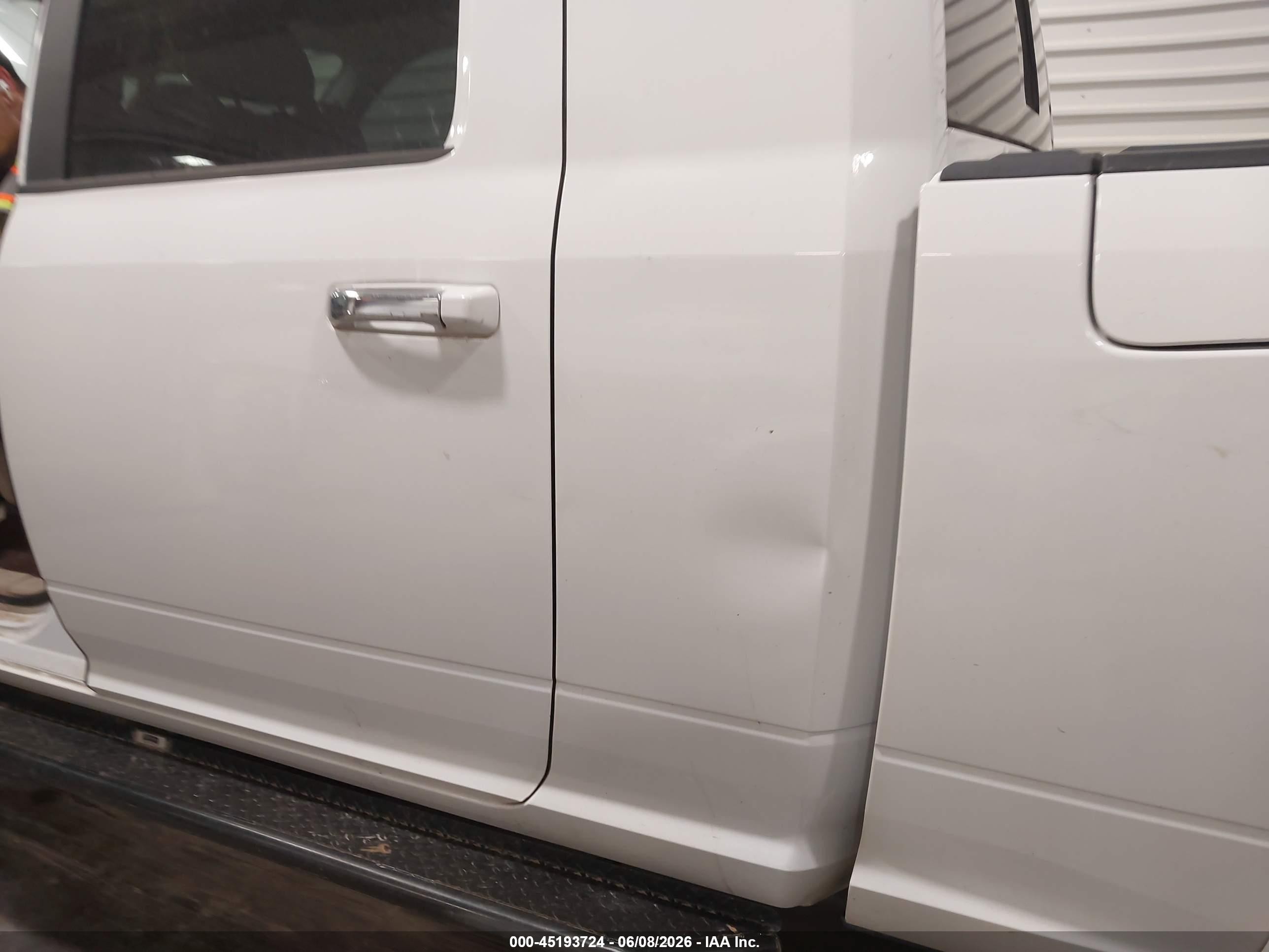 2014 Ram 2500 Laramie Белый vin: 3C6UR5NL9EG320323