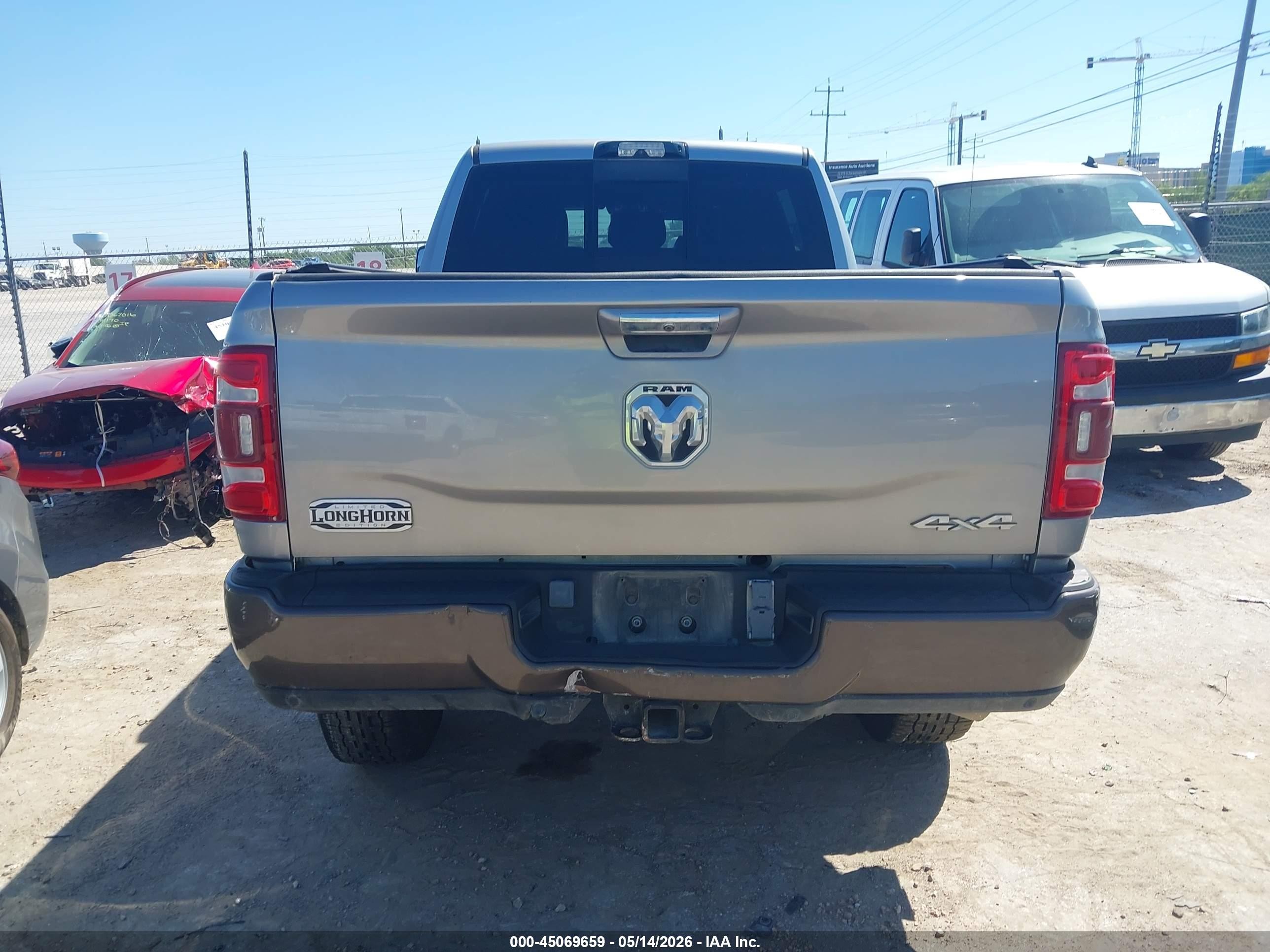 2022 Ram 2500 Limited Longhorn  4x4 6'4 Box Silver vin: 3C6UR5PL7NG183346