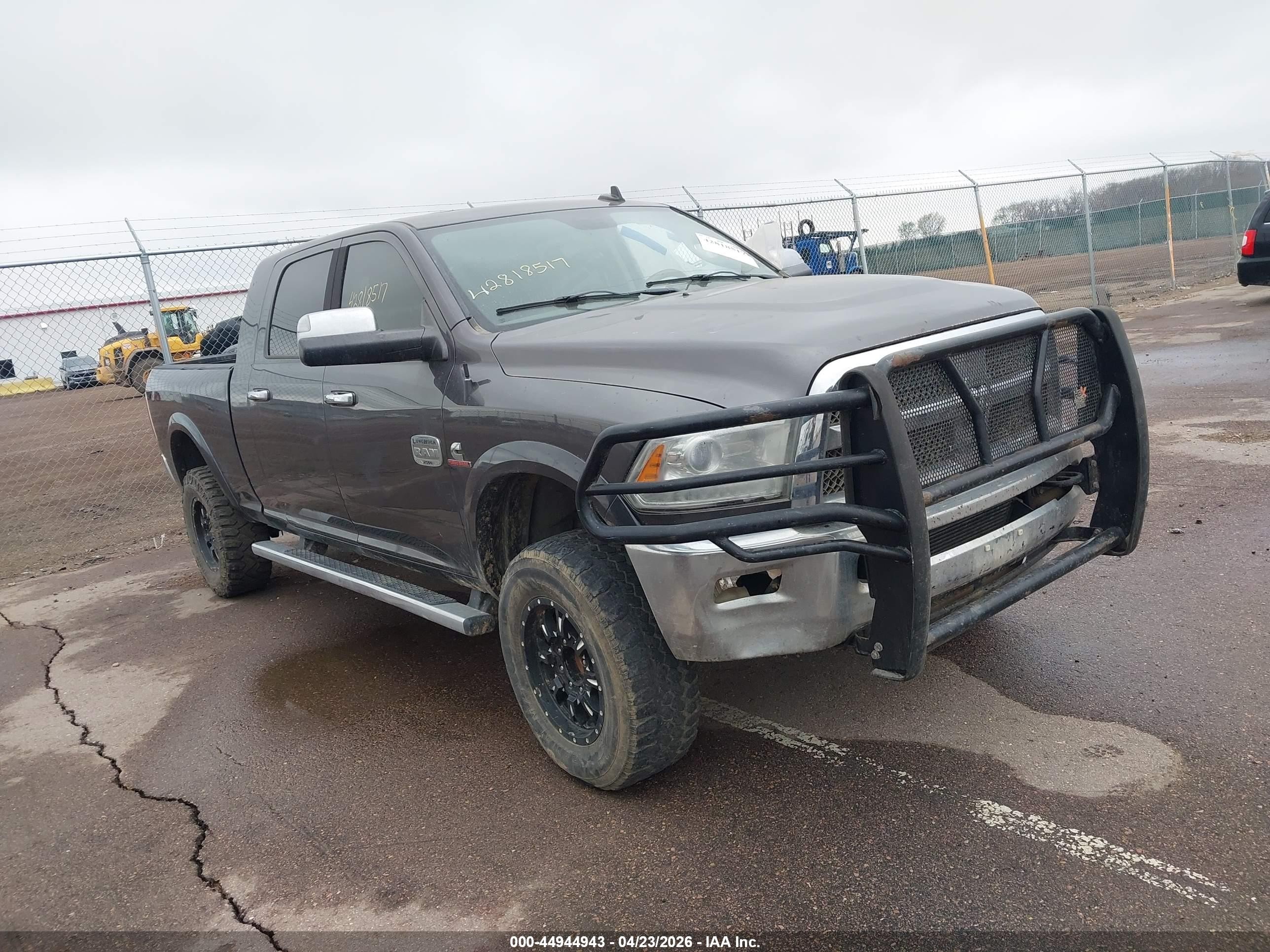 2015 Ram 2500 Longhorn Gray vin: 3C6UR5PLXFG695409