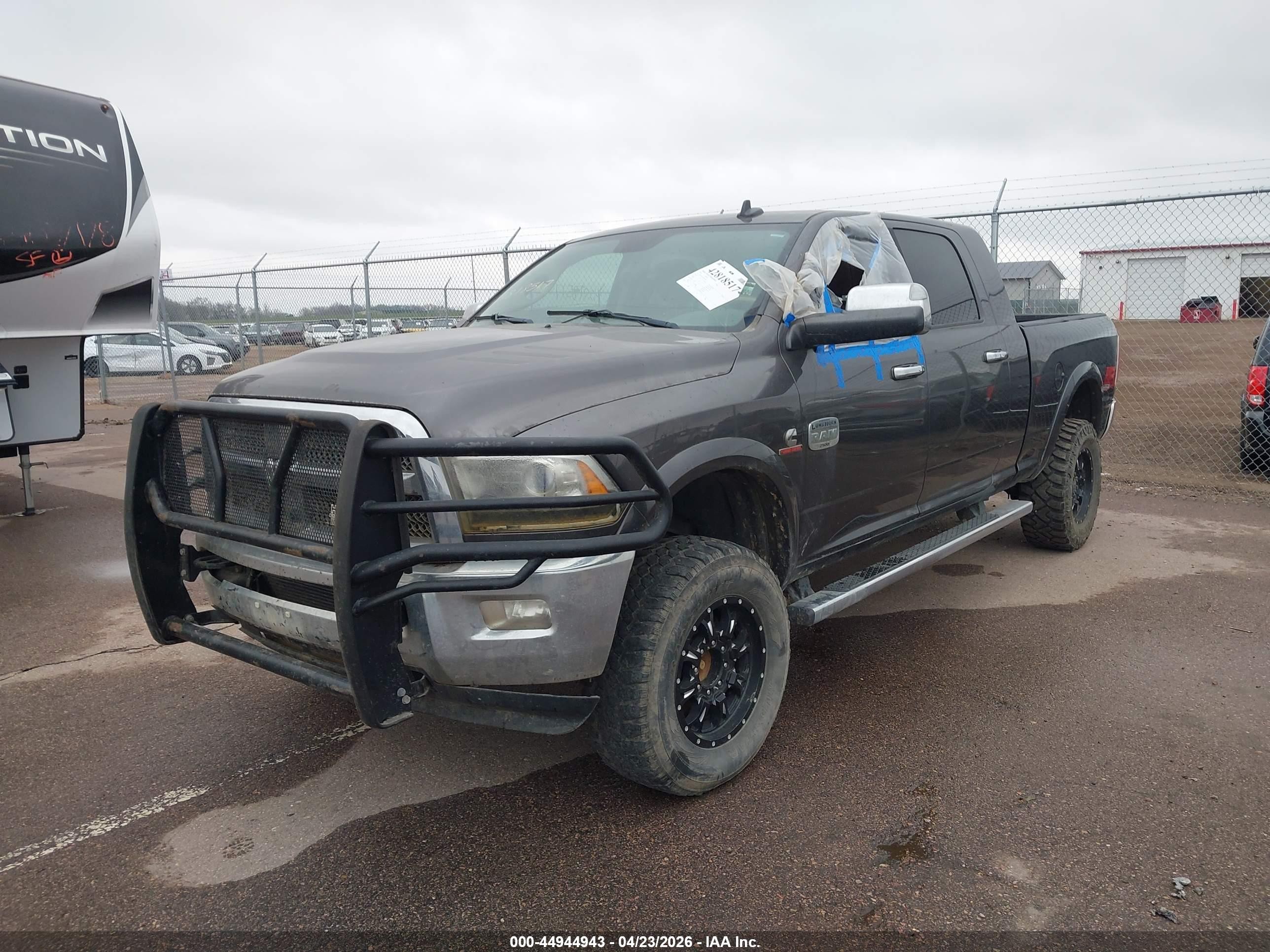 2015 Ram 2500 Longhorn Серый vin: 3C6UR5PLXFG695409