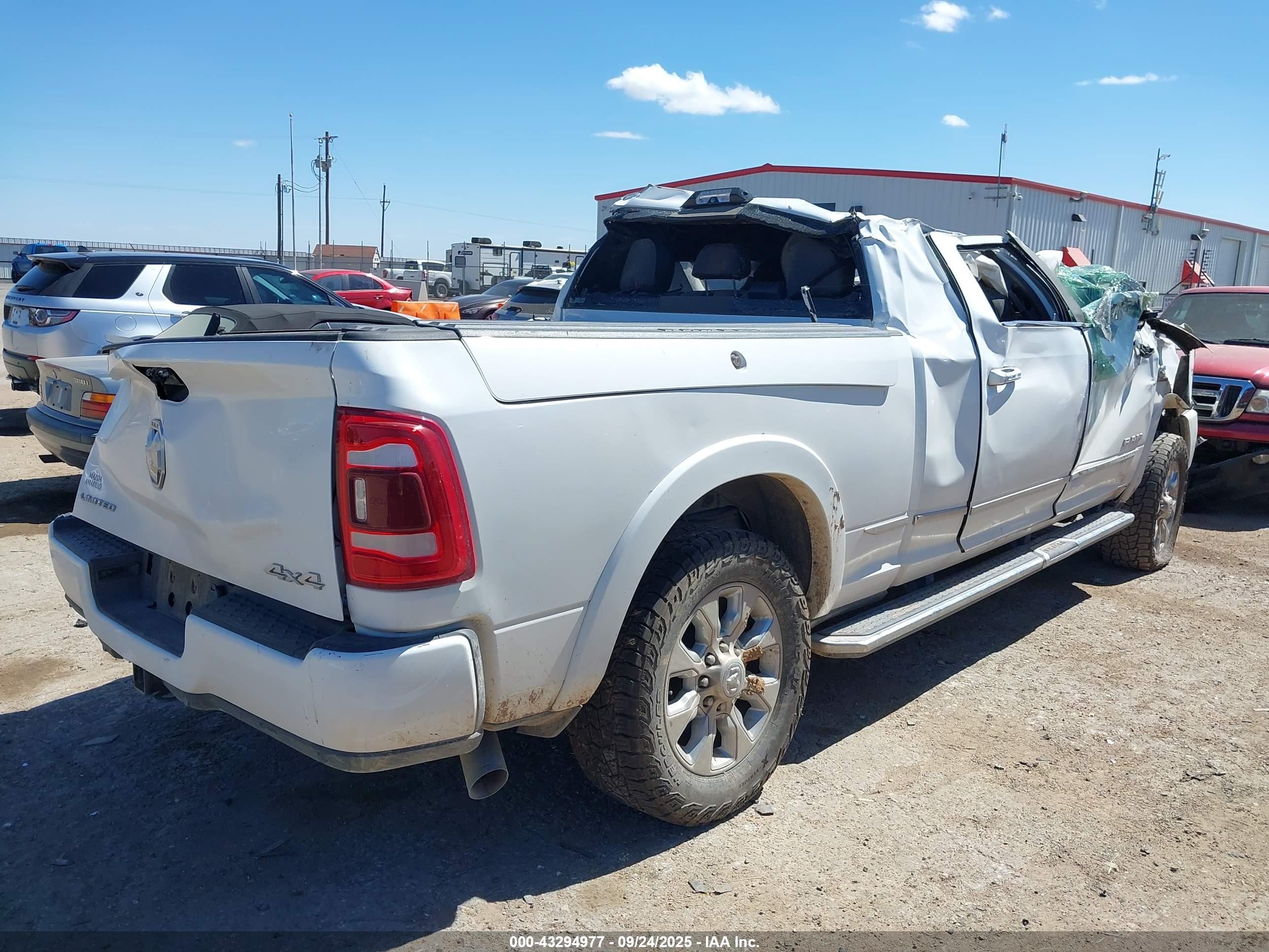 2021 Ram 2500 Limited  4x4 6'4 Box Белый vin: 3C6UR5TL4MG573051